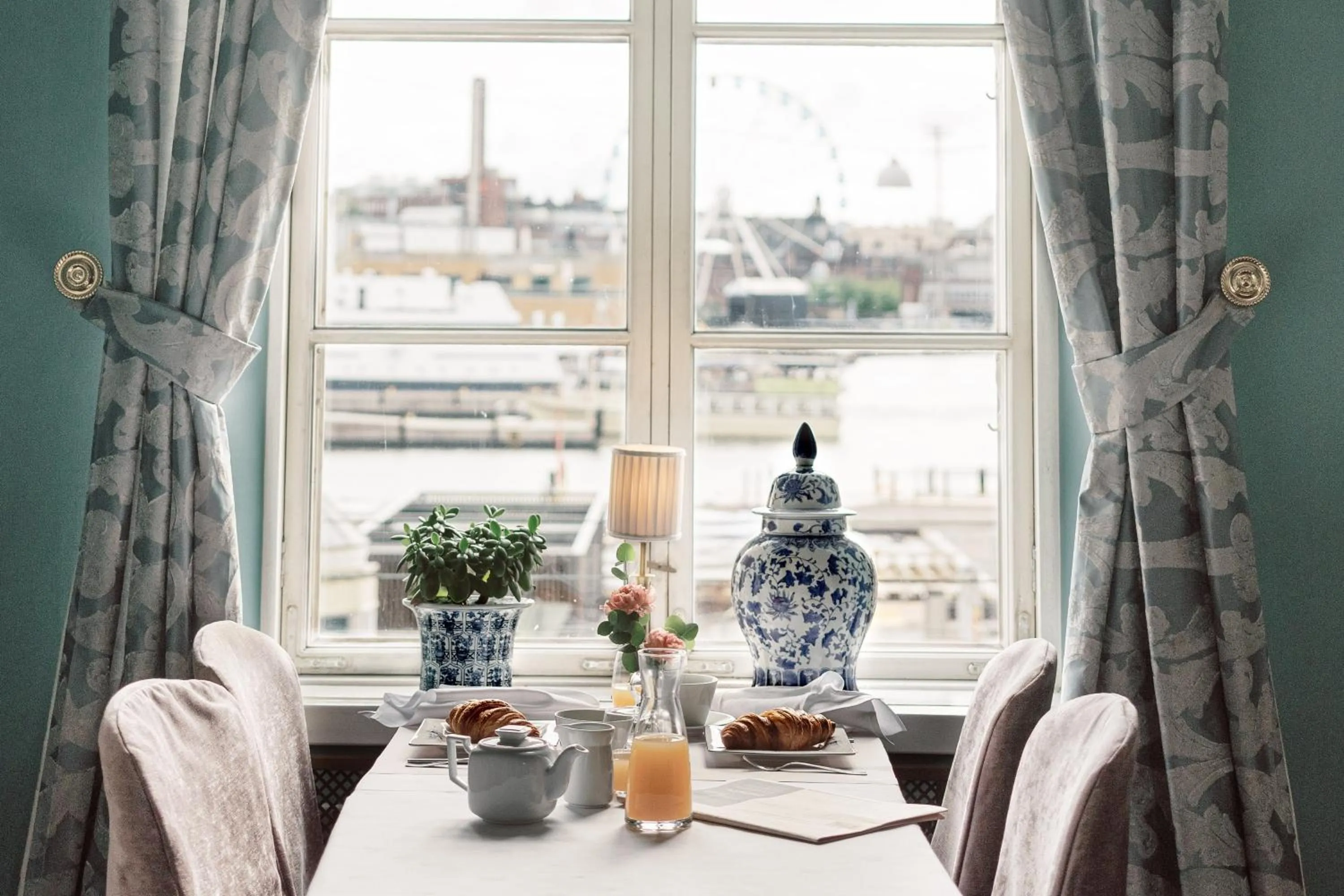 Restaurant/places to eat in Hotel Haven