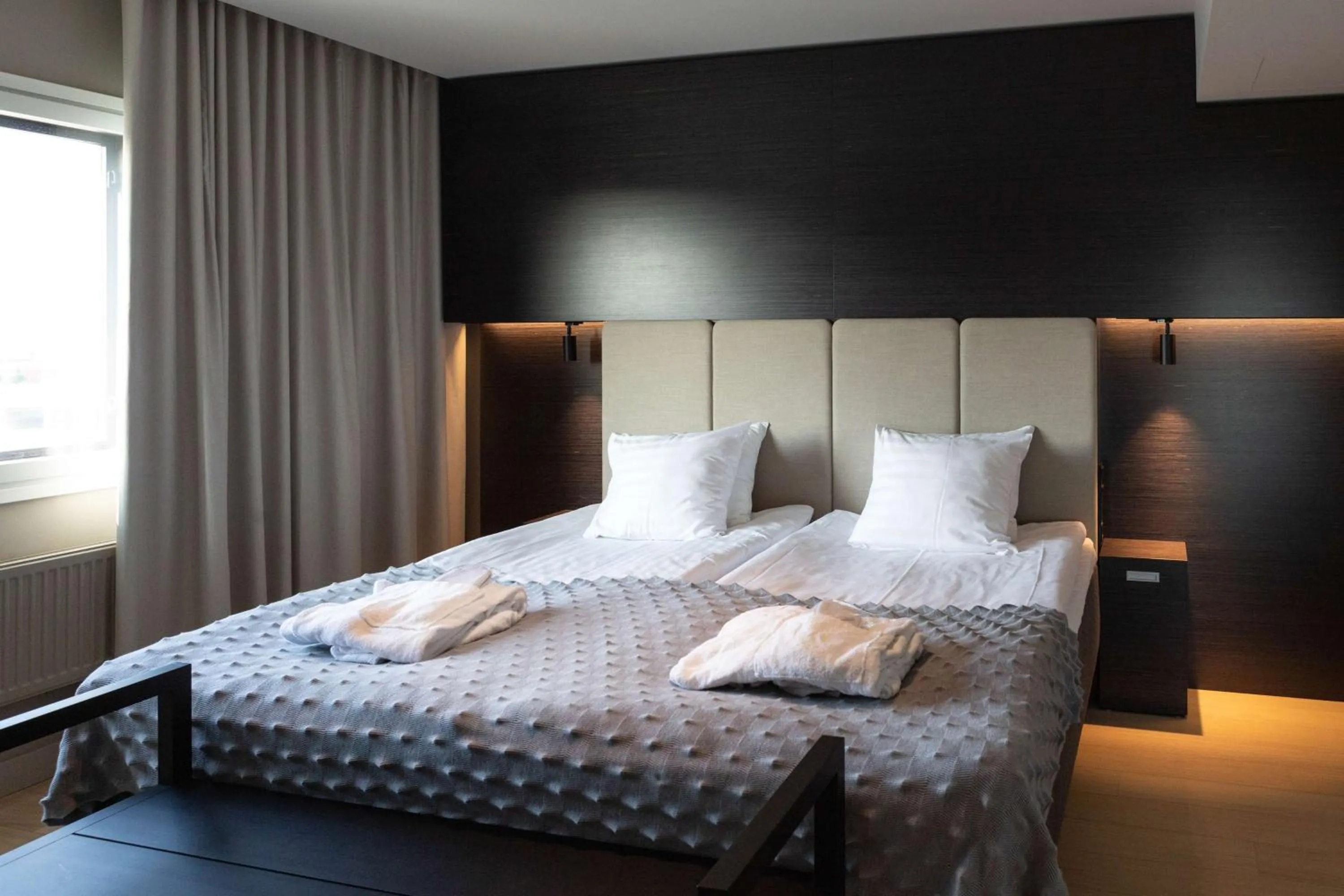 Bedroom, Bed in Scandic Helsinki Aviacongress