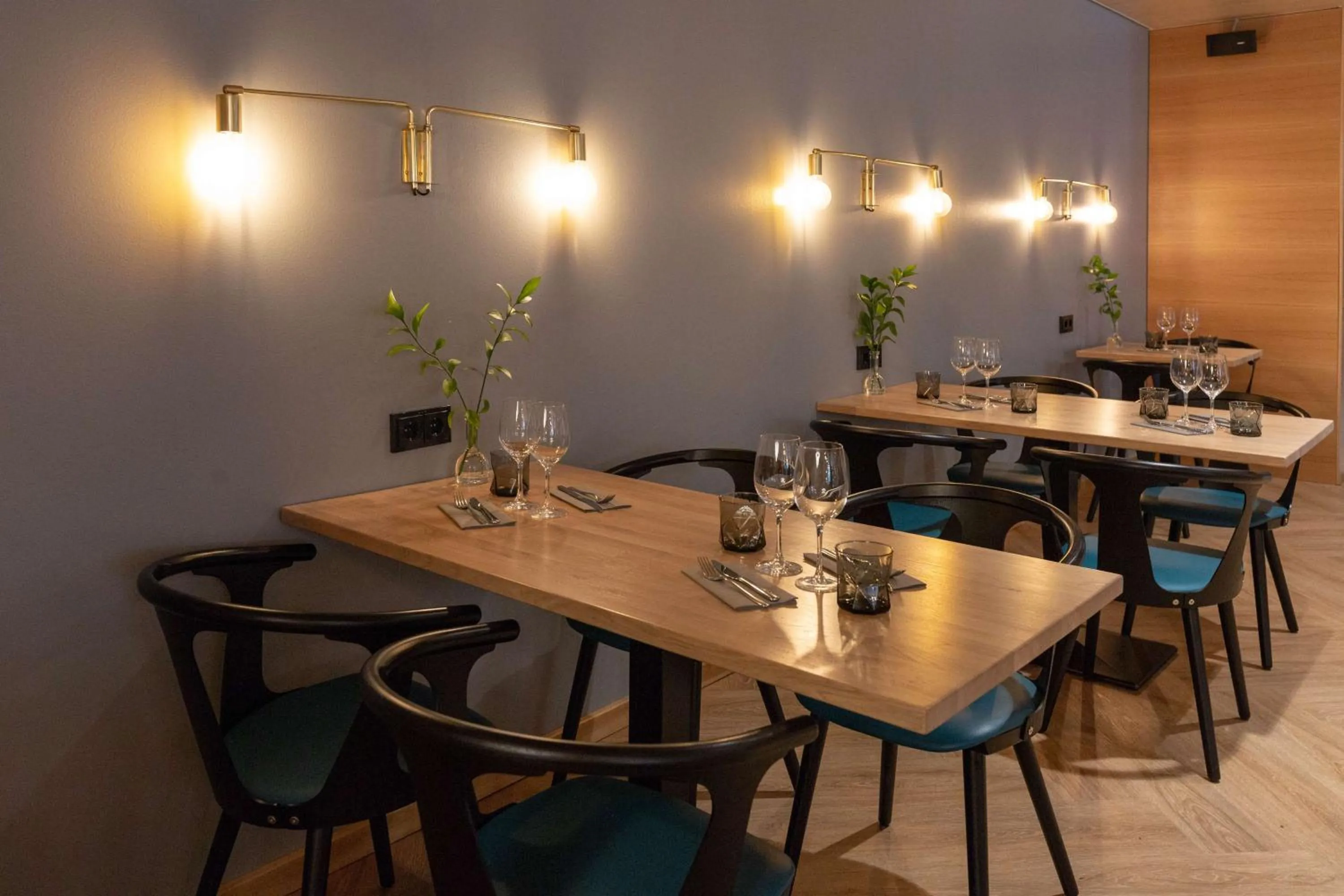 Restaurant/places to eat in Scandic Helsinki Aviacongress