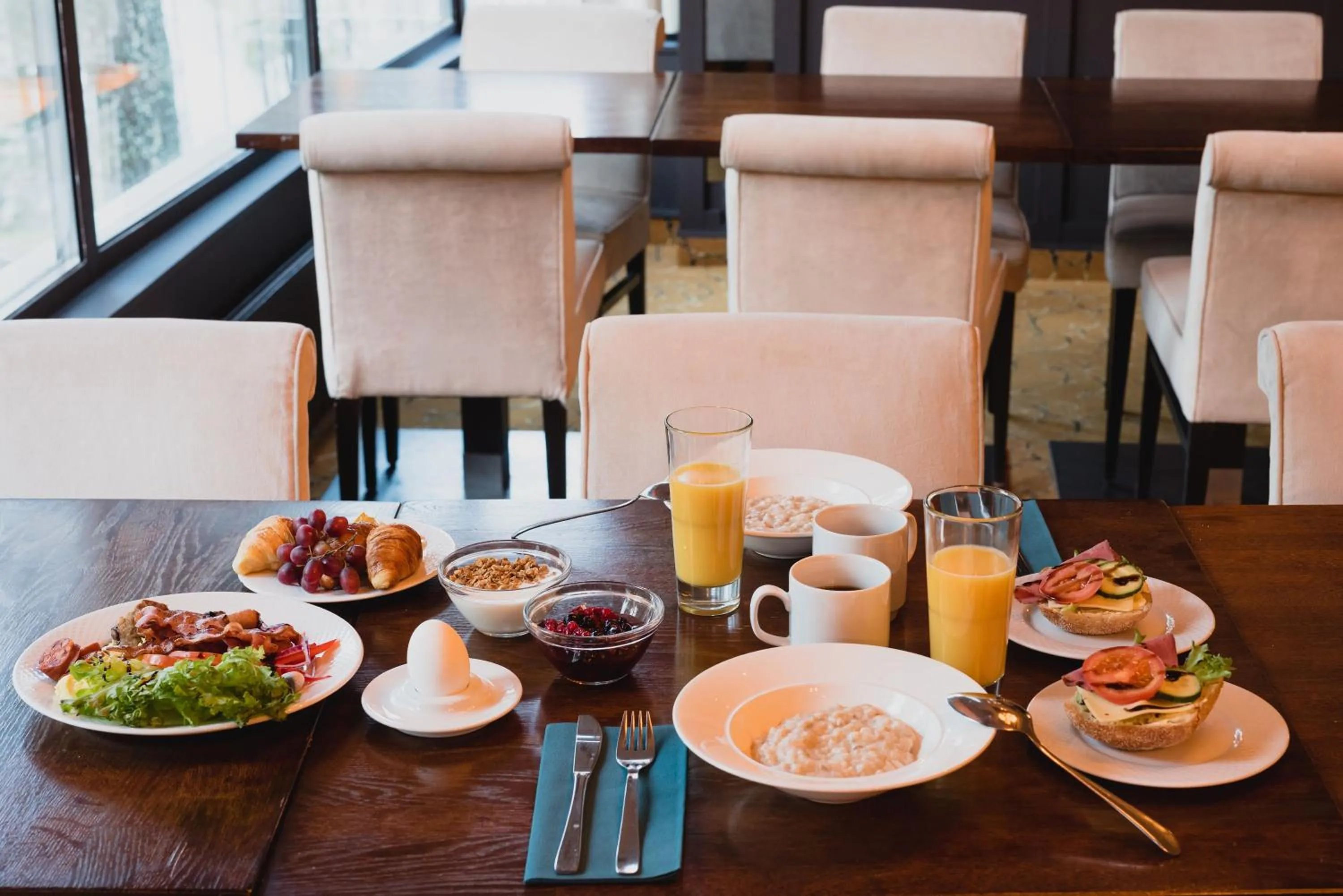 Buffet breakfast in Hotel Sorsanpesä