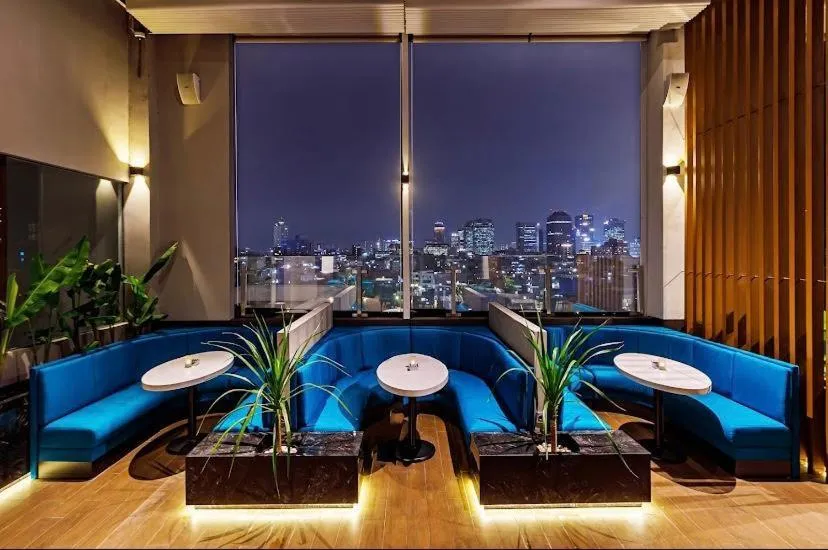 Restaurant/places to eat in Grand Picasso Hotel