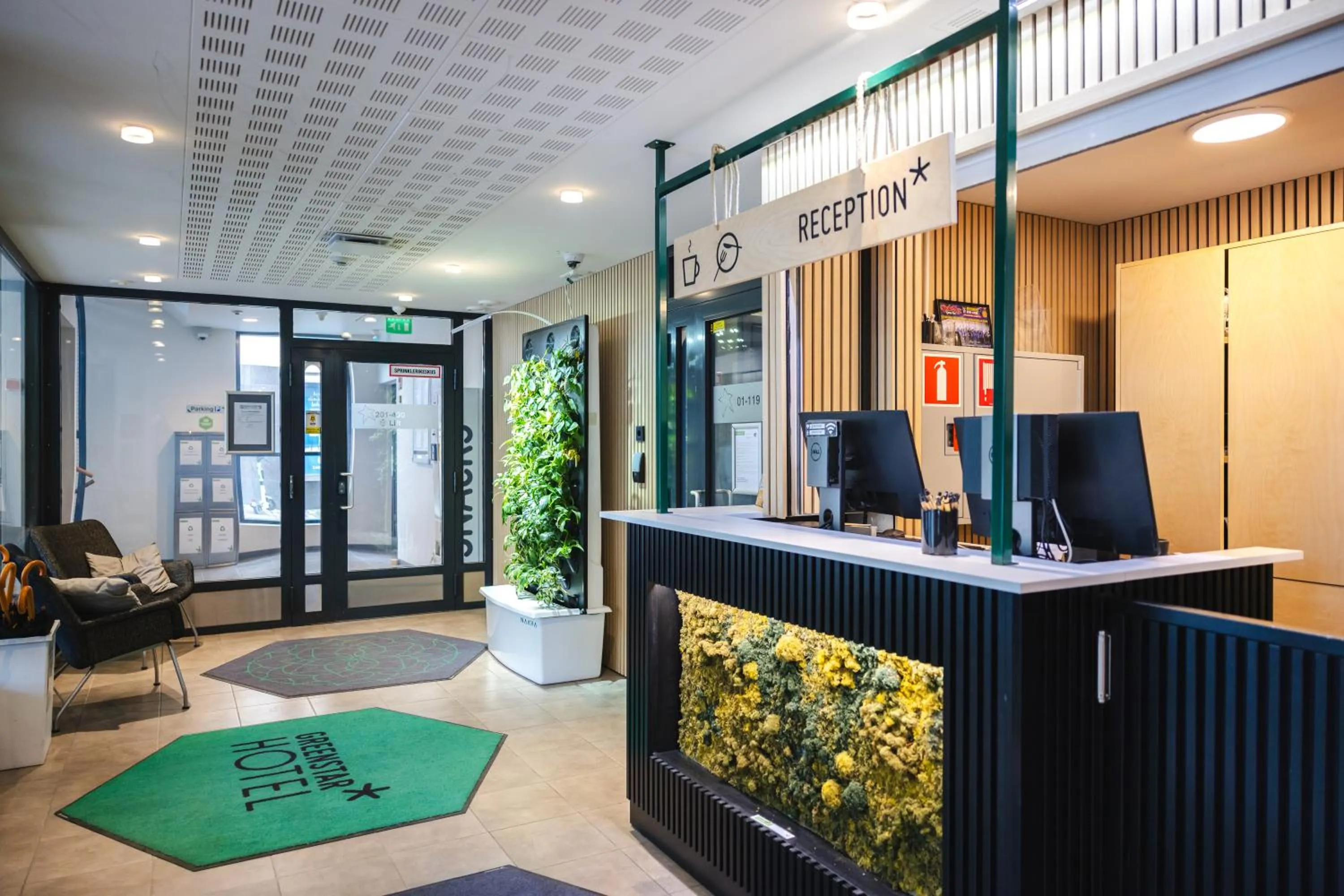 Lobby or reception in GreenStar Hotel Joensuu