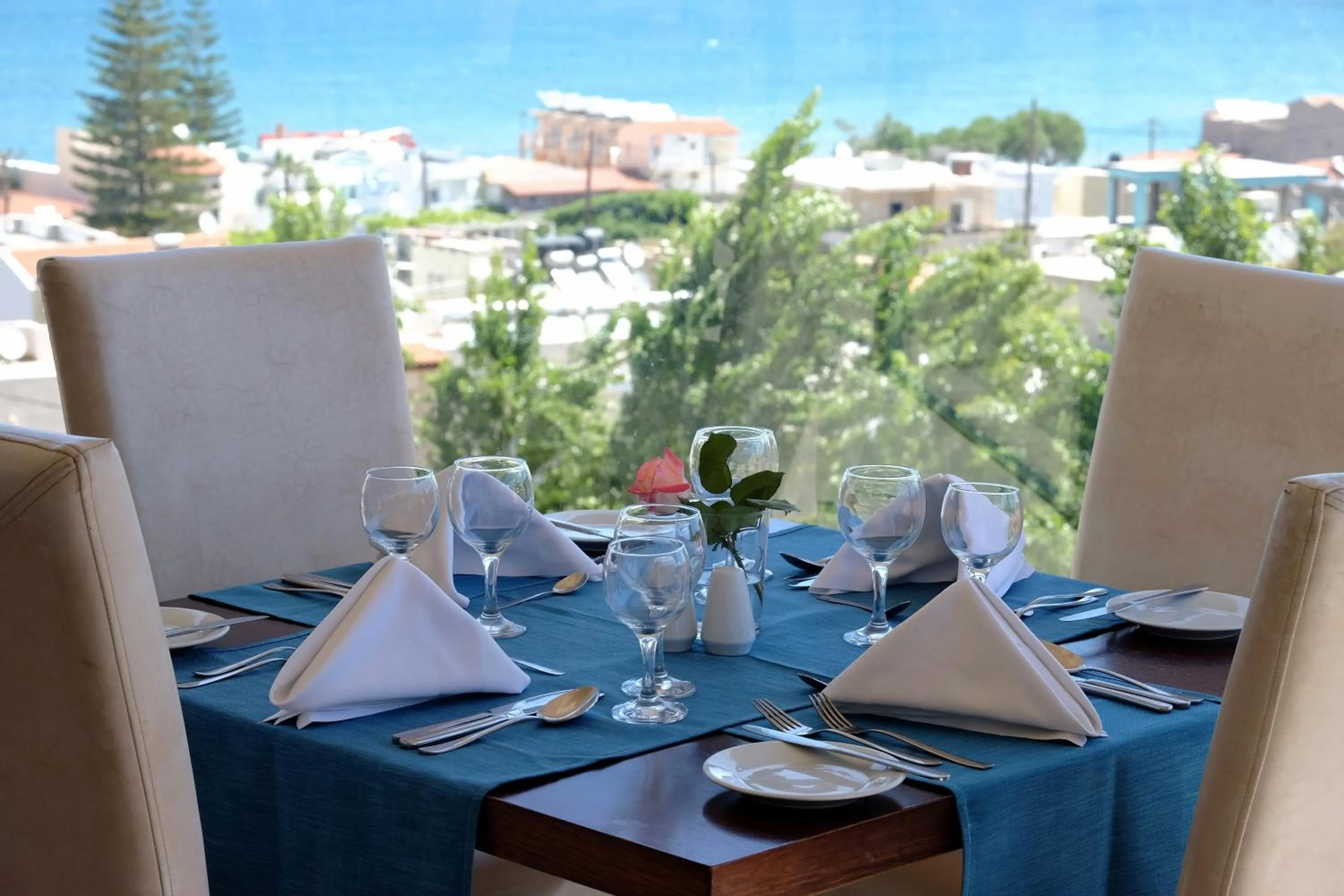 Restaurant/places to eat in Galini Sea View