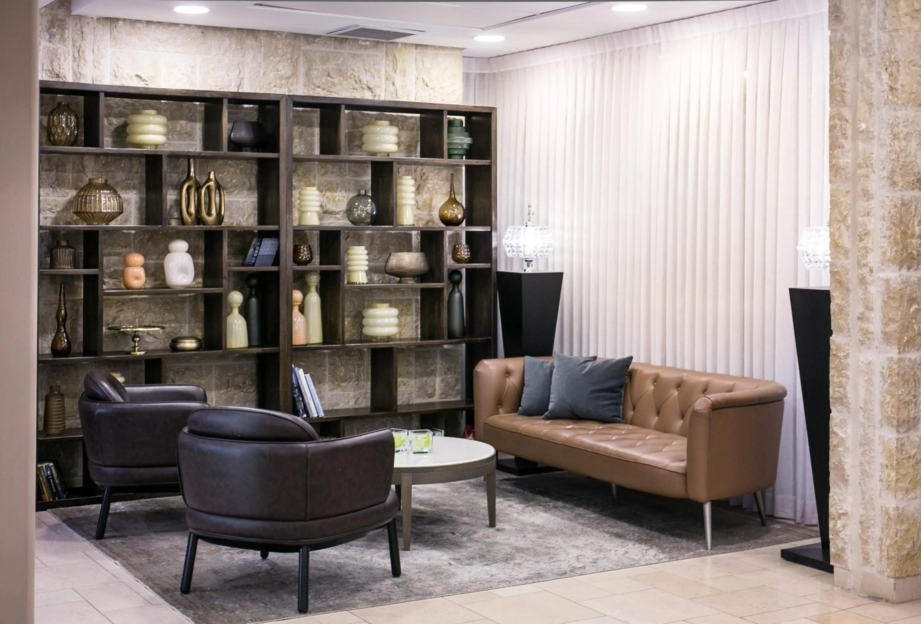 Lobby or reception in Hotel Yehuda