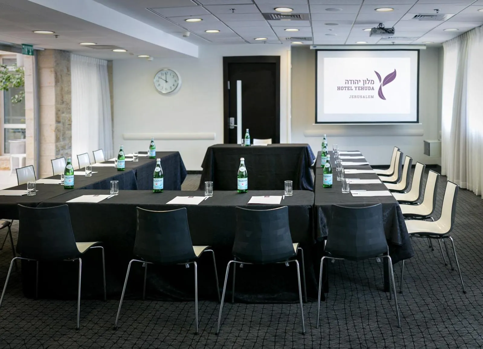 Banquet/Function facilities in Hotel Yehuda