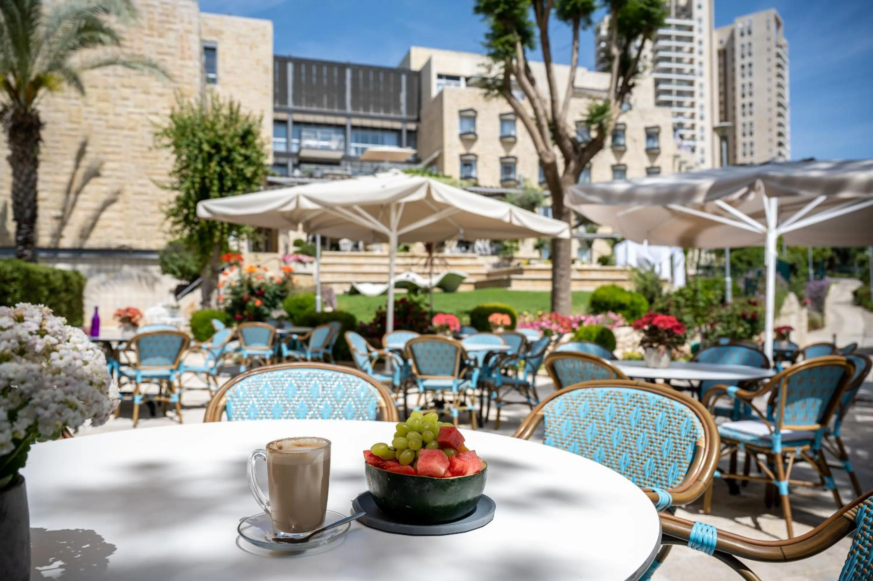 Food and drinks in Hotel Yehuda