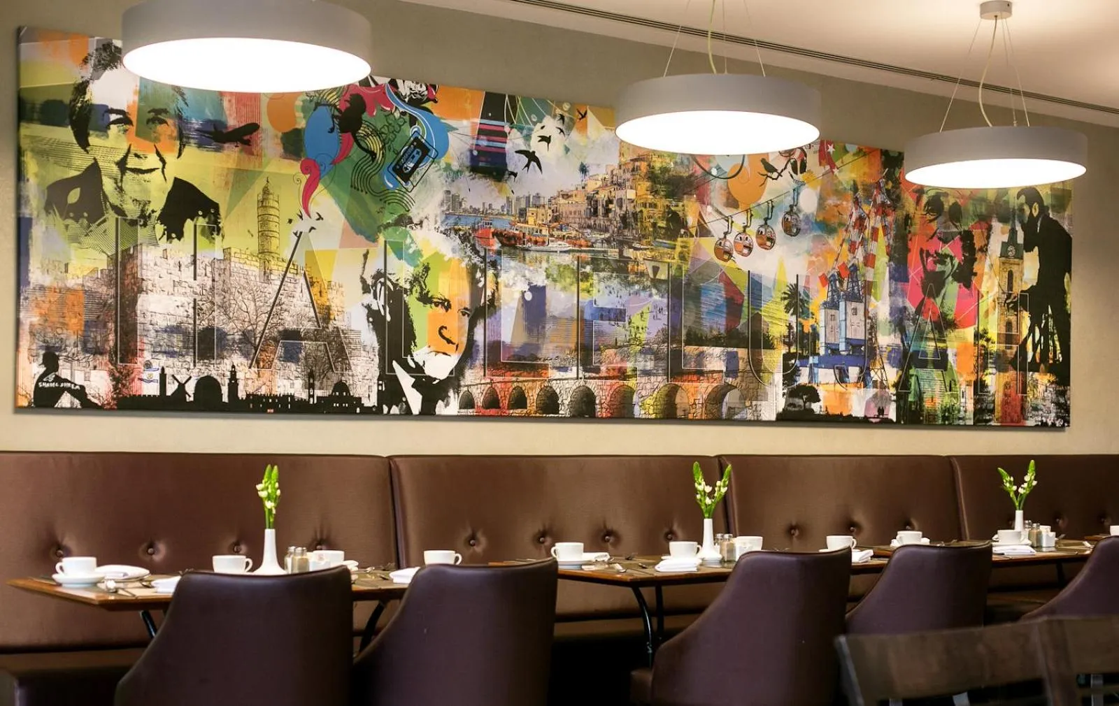 Restaurant/places to eat in Hotel Yehuda