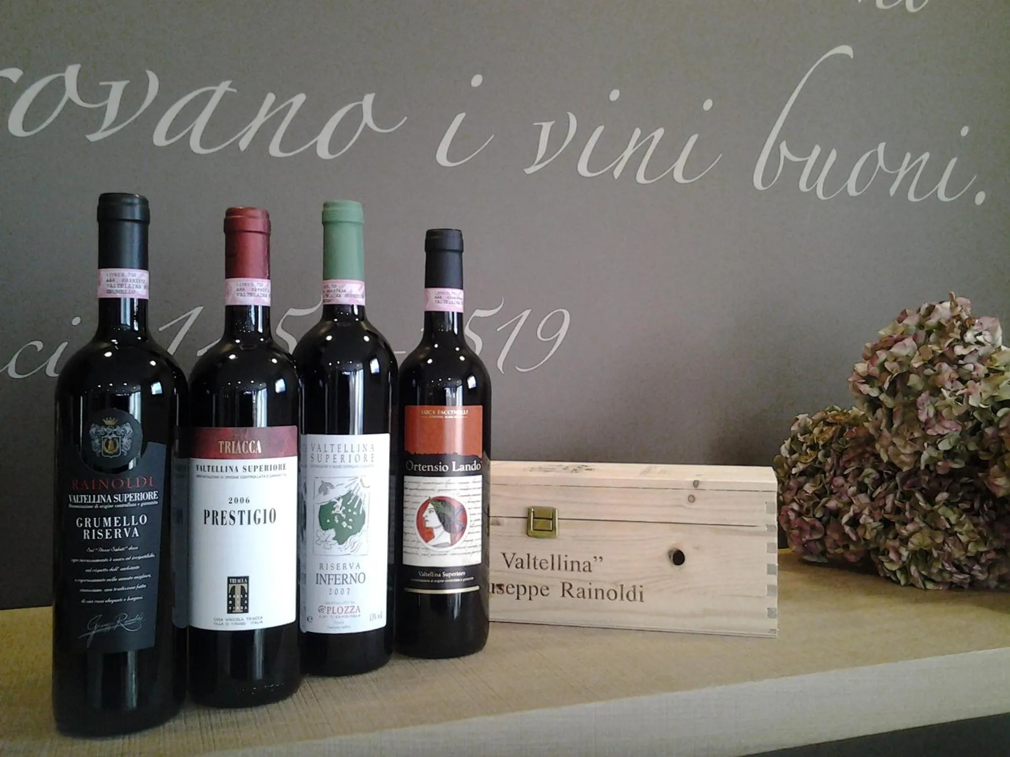 Alcoholic drinks in Wine Hotel Retici Balzi