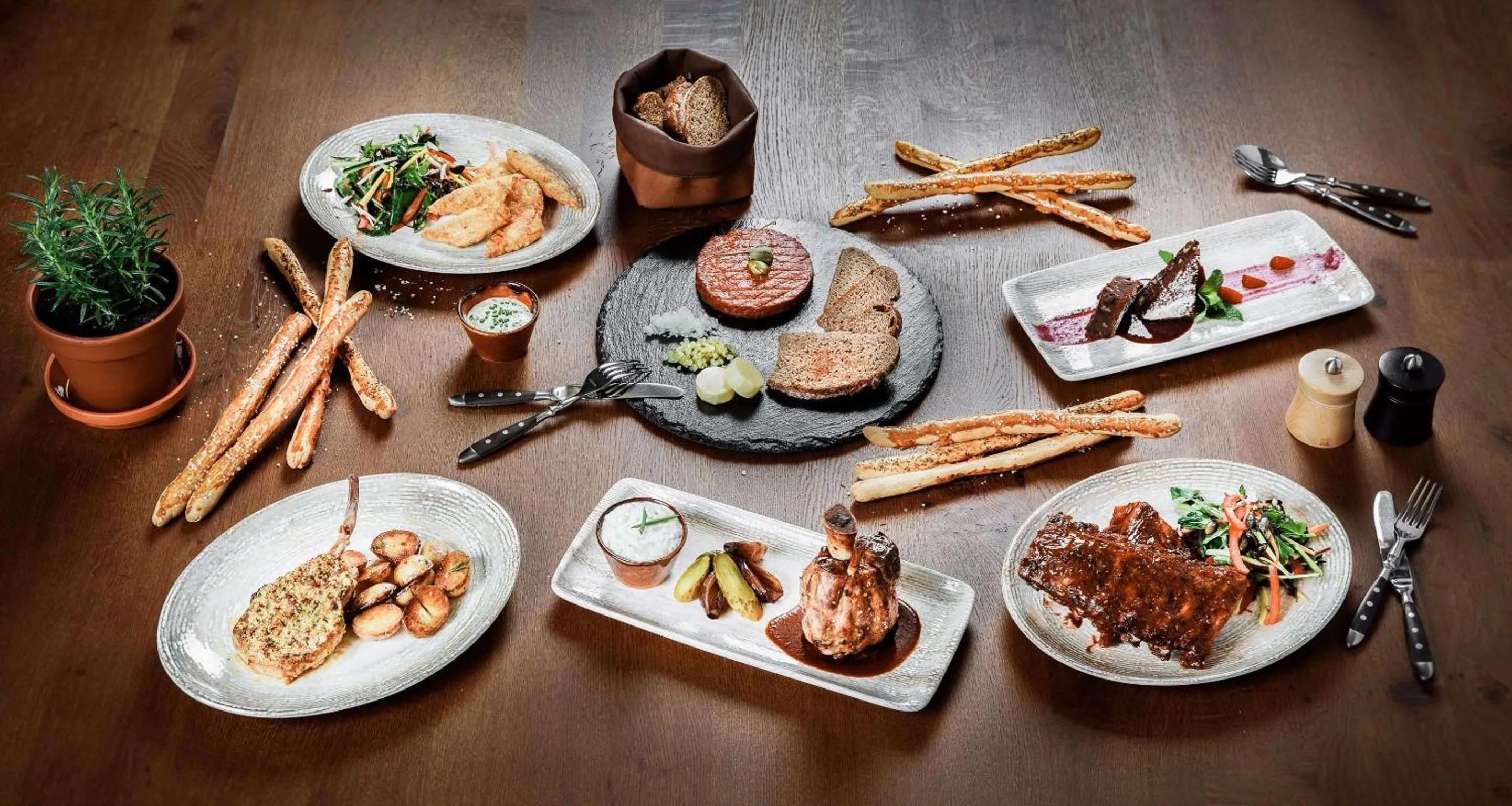 Restaurant/places to eat in Hotel Spirgarten