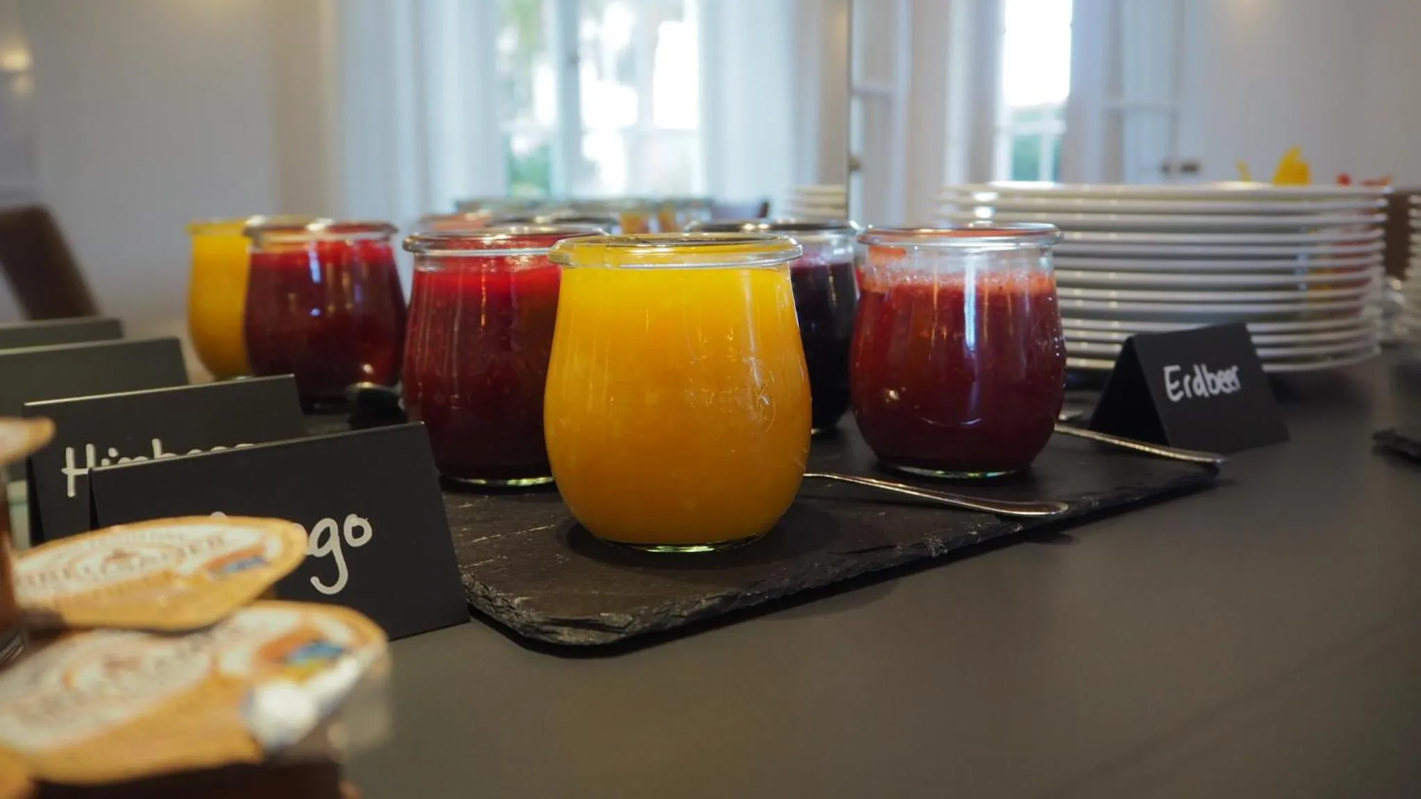 Buffet breakfast in Villa Neugarten