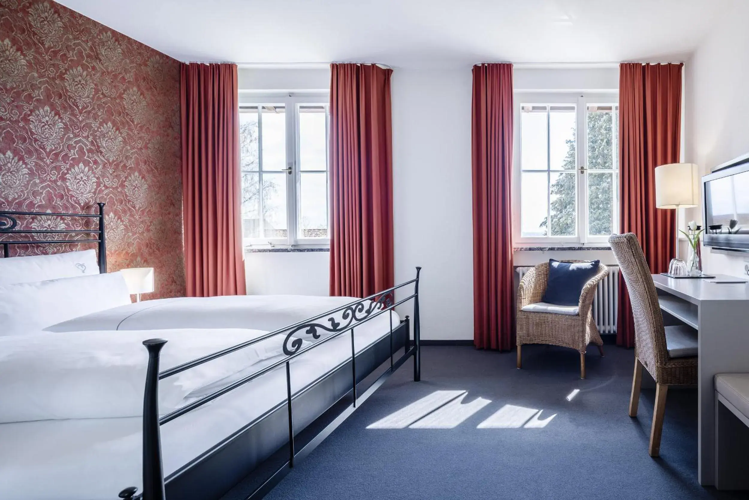 Double Room with Lake View - single occupancy in Villa Neugarten Double Room with Lake View - single occupancy in Villa Neugarten