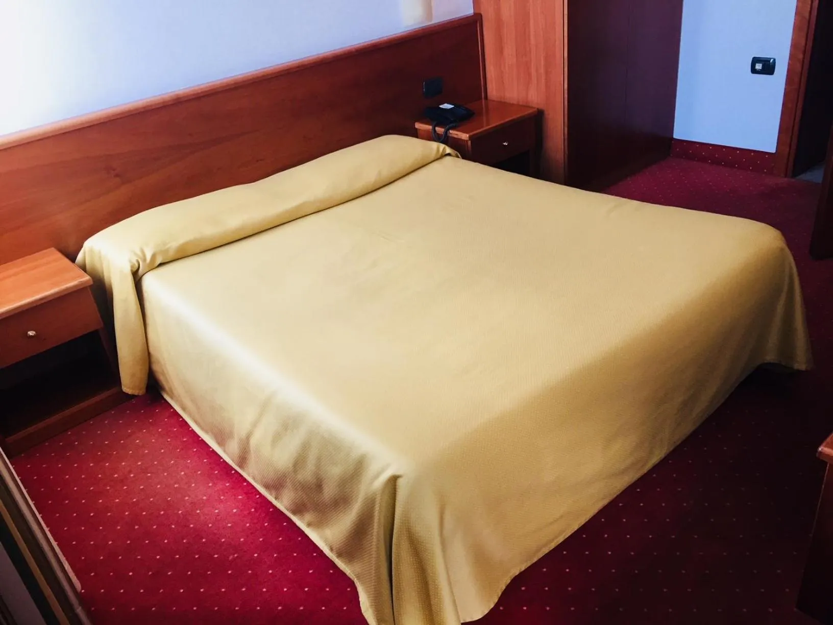 Bed in Hotel Serenella