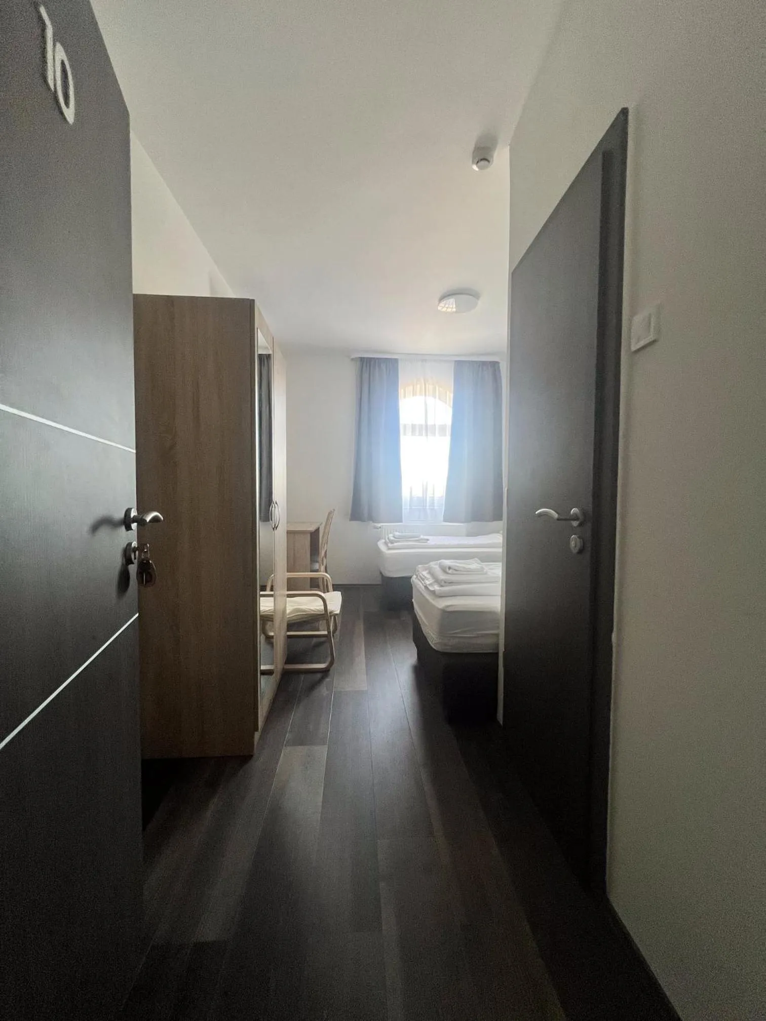 Bed in HBH Bajor Sörház Sólyomfészek Panzió