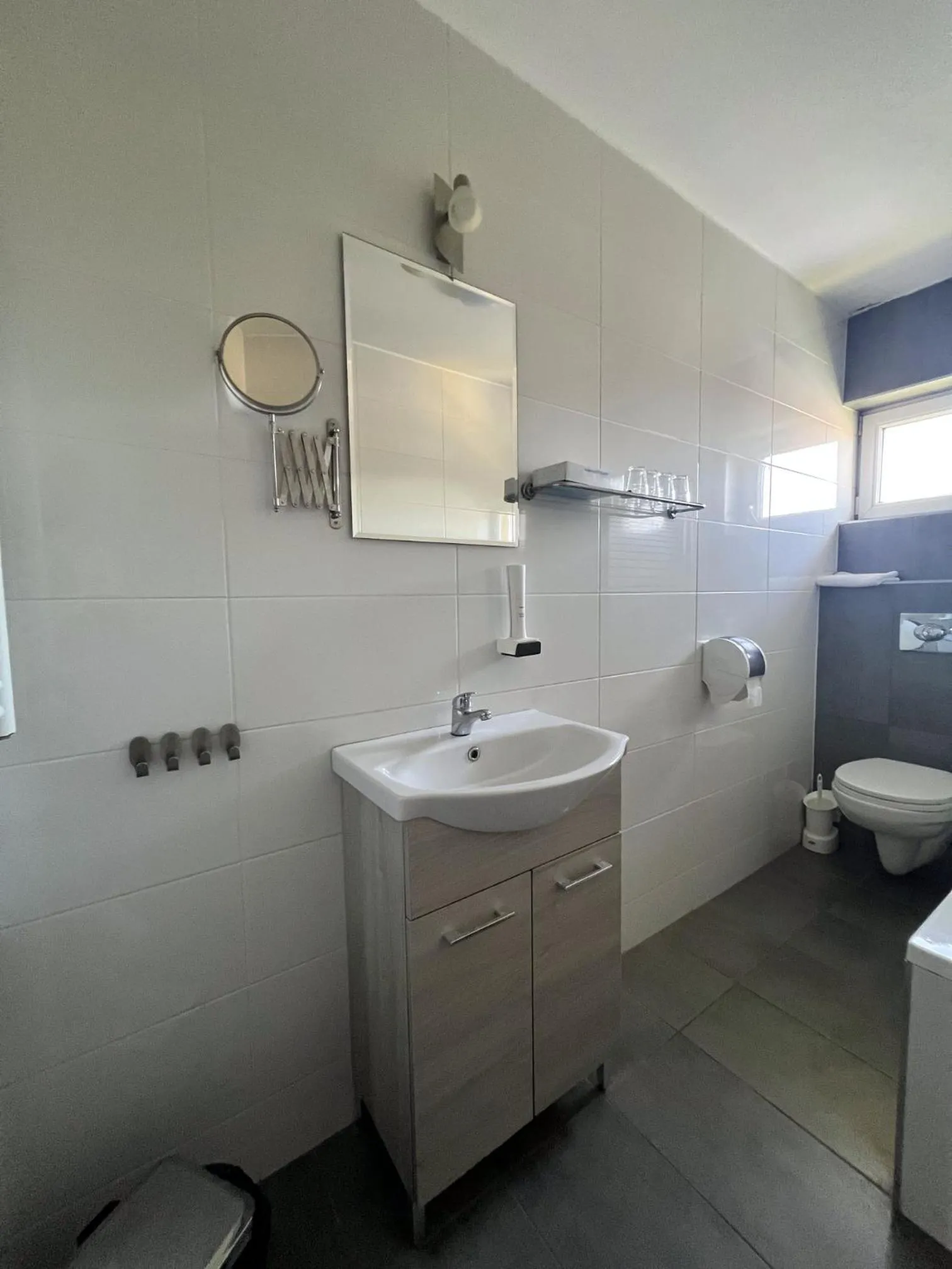 HBH Bajor Sörház Sólyomfészek Panzió