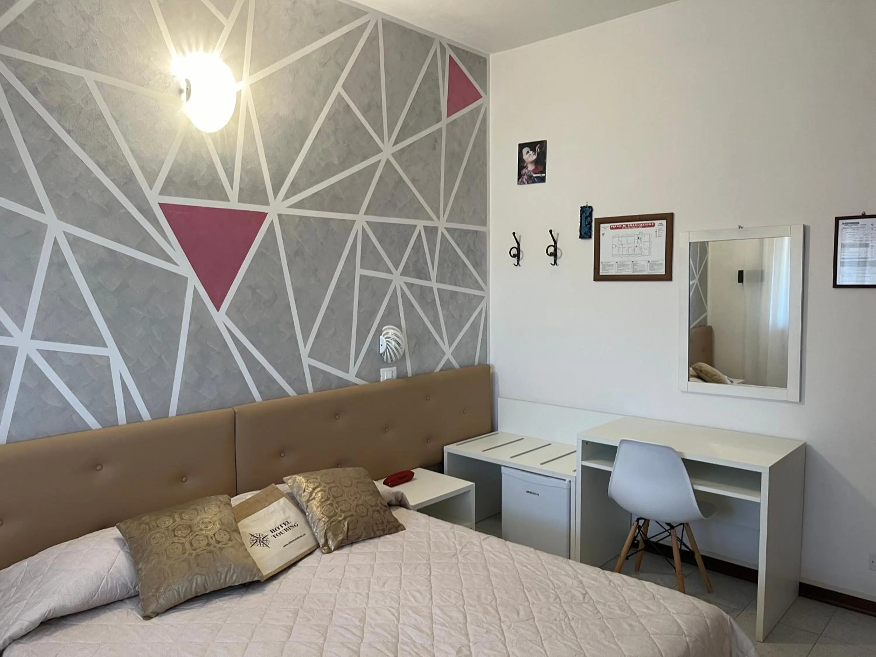 Bed in Hotel Touring