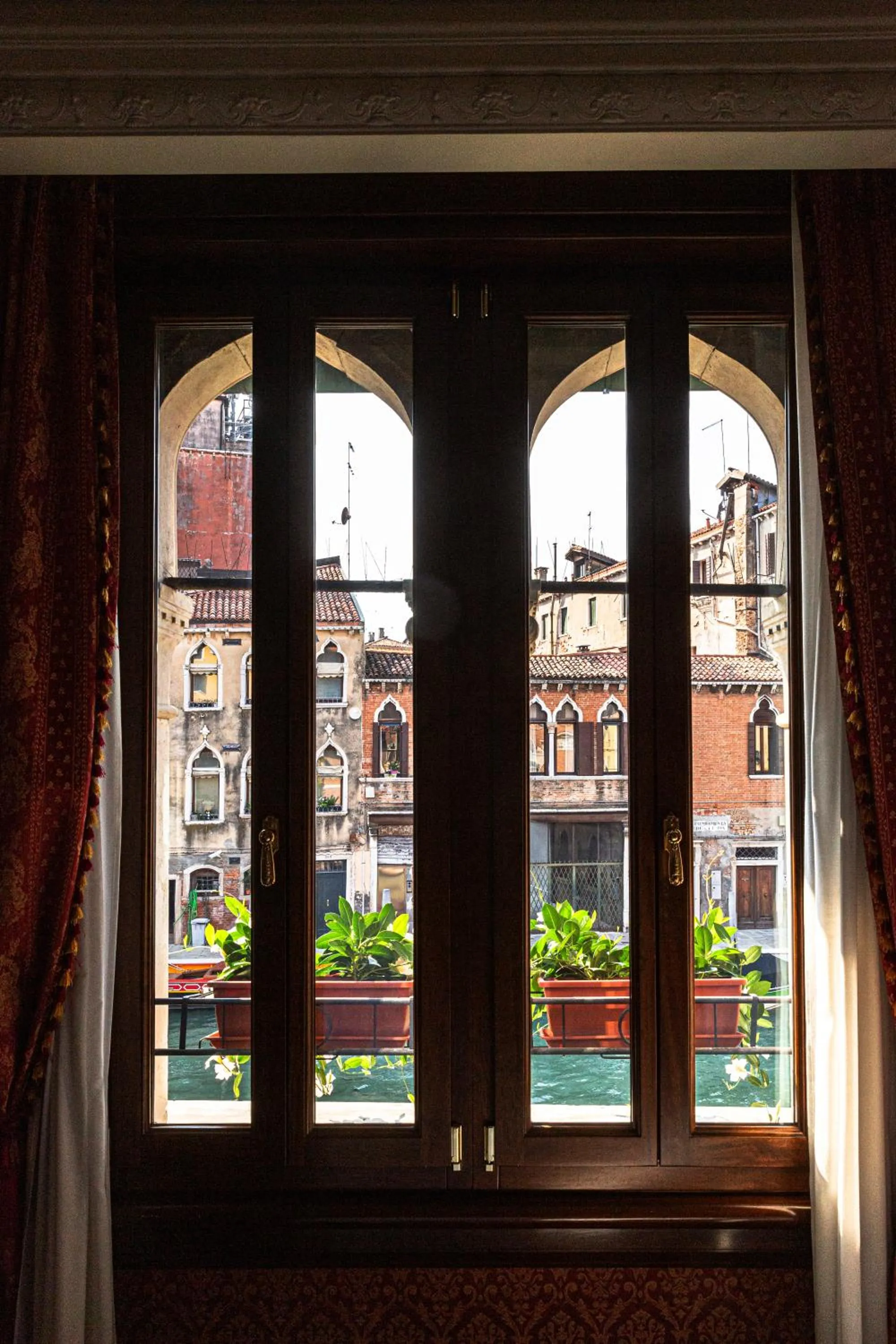 City view in Palazzina Veneziana