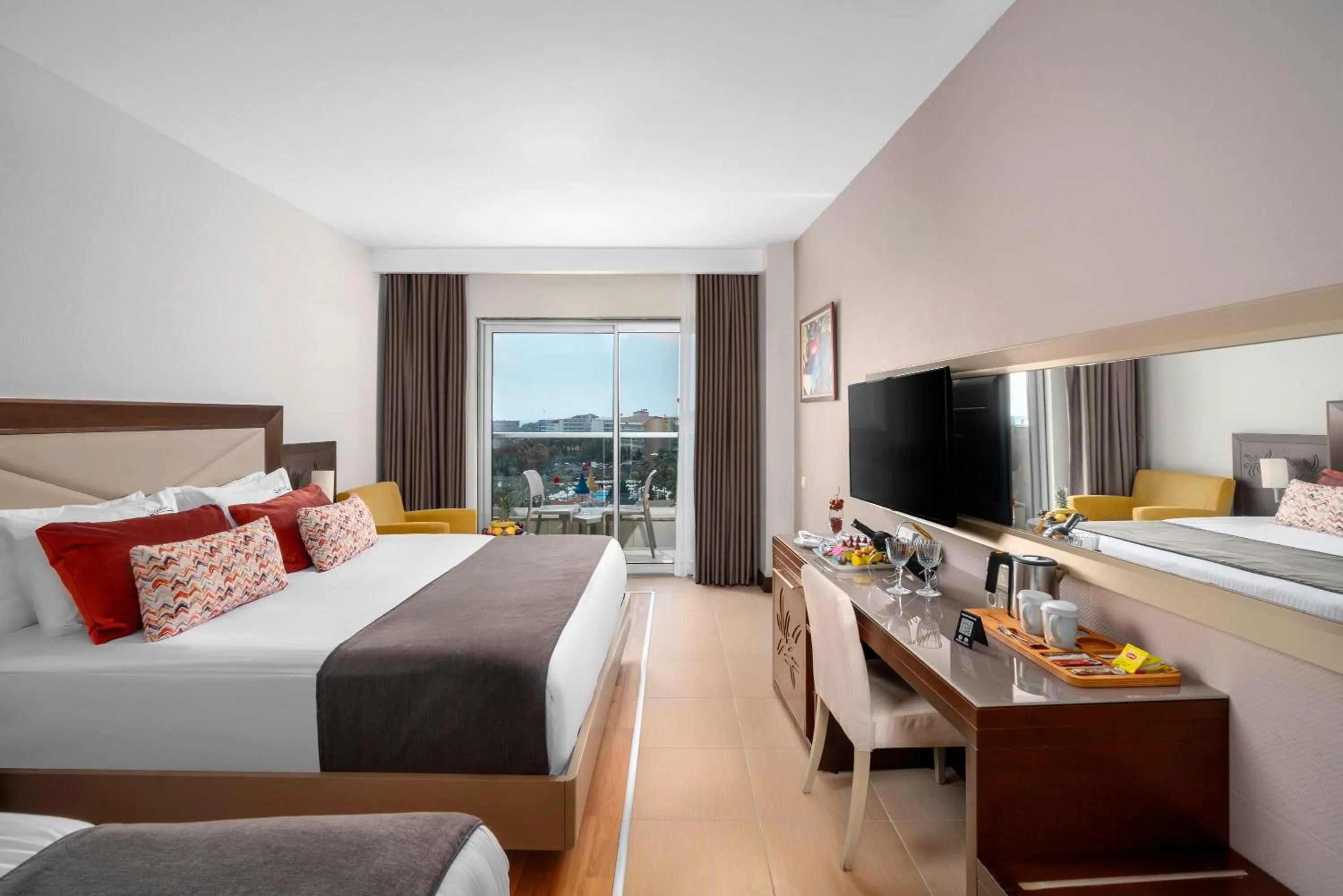 Photo of the whole room, Bed in Leodikya Kirman Premium - Ultra All Inclusive