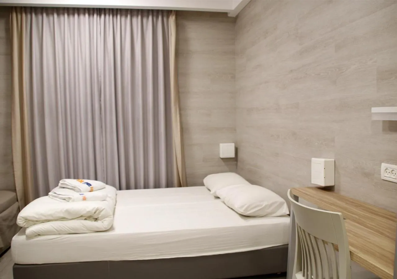 Bed in HI Rabin - Jerusalem Hostel