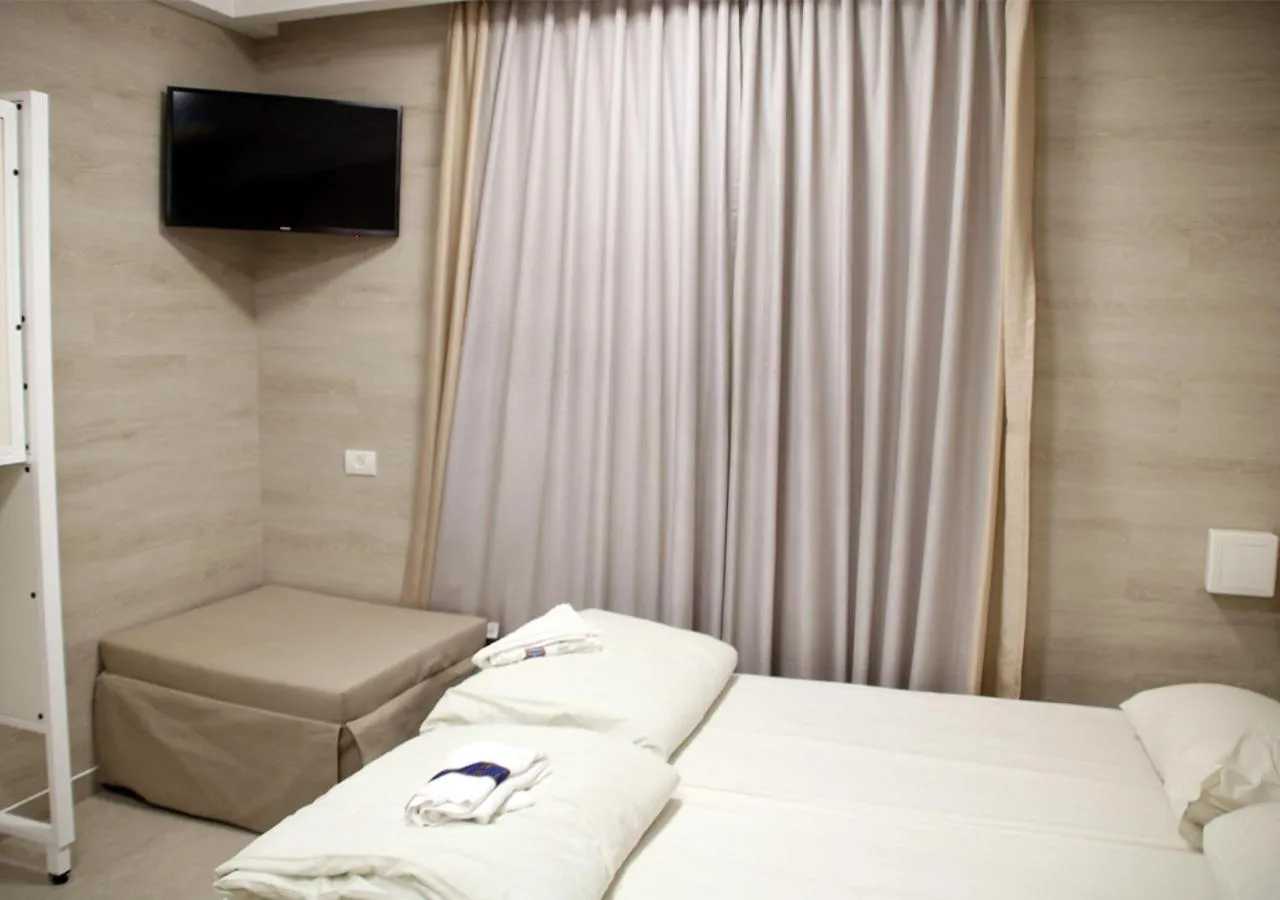 Bed in HI Rabin - Jerusalem Hostel