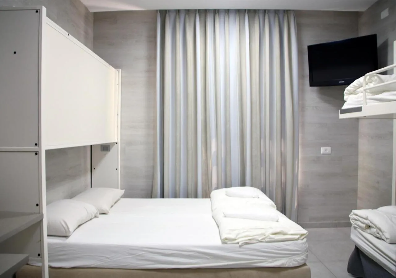 Bed in HI Rabin - Jerusalem Hostel