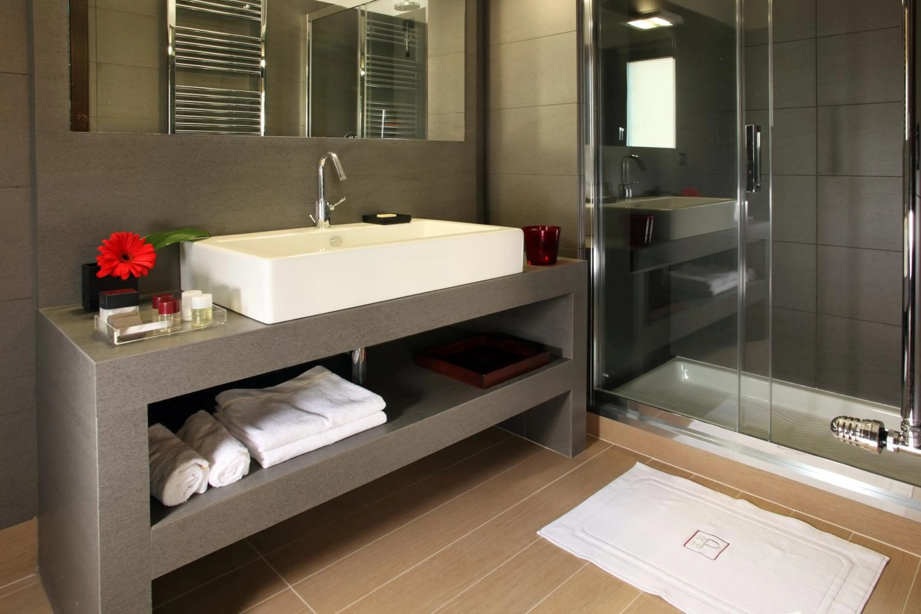 Bathroom in Residence Hotel Parioli