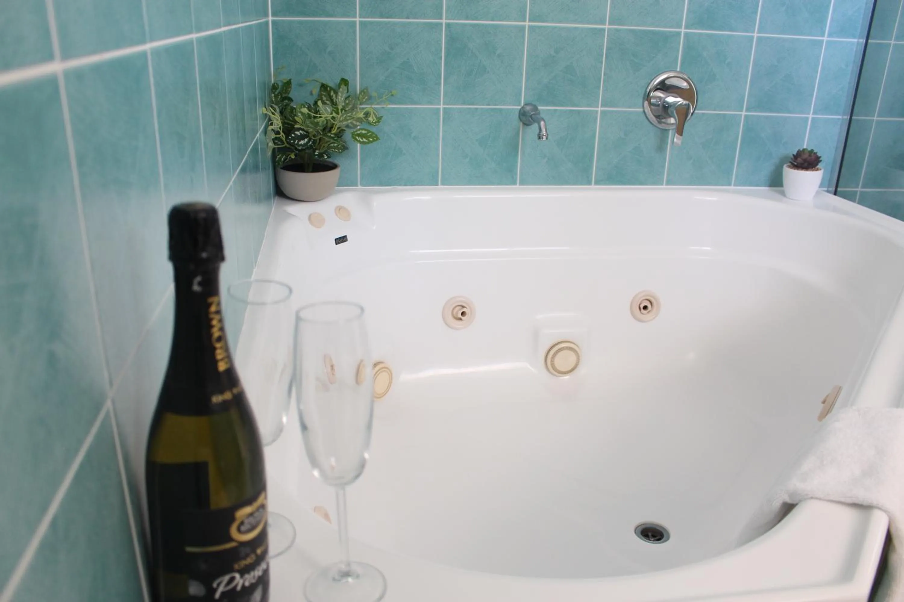 Bath in At The Sound Noosa