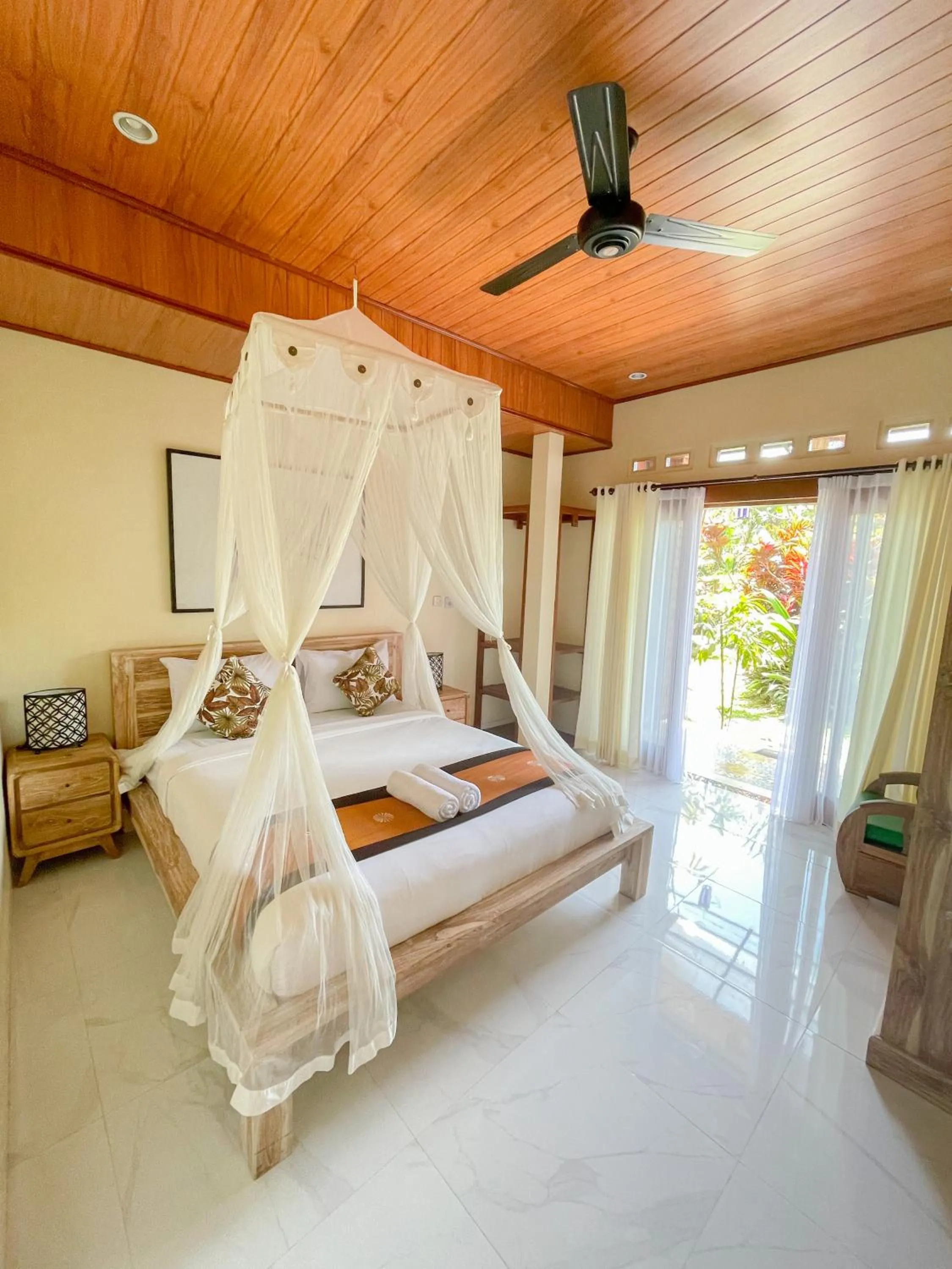 Bed in Mirah Guest House