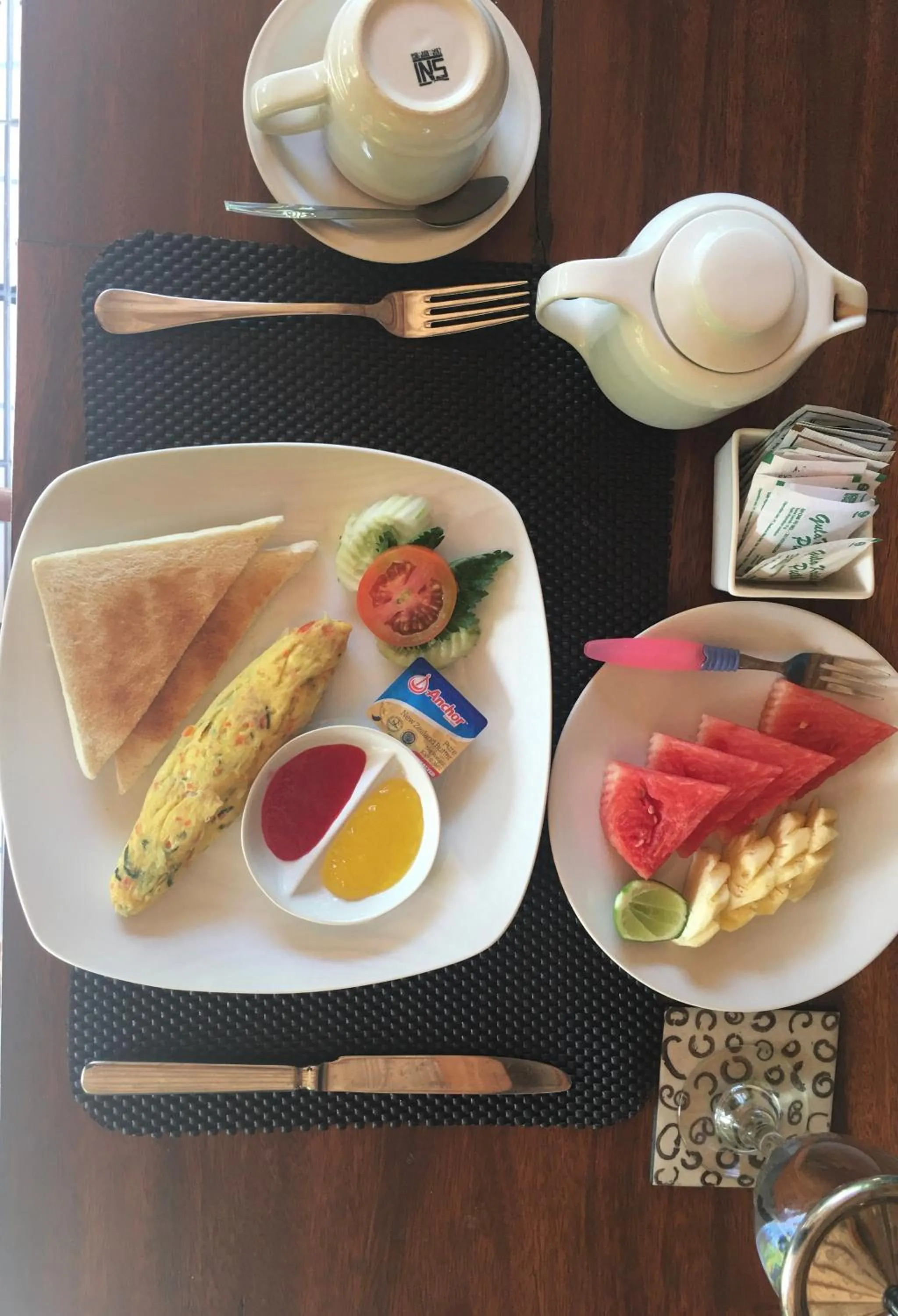 Food and drinks in Mirah Guest House