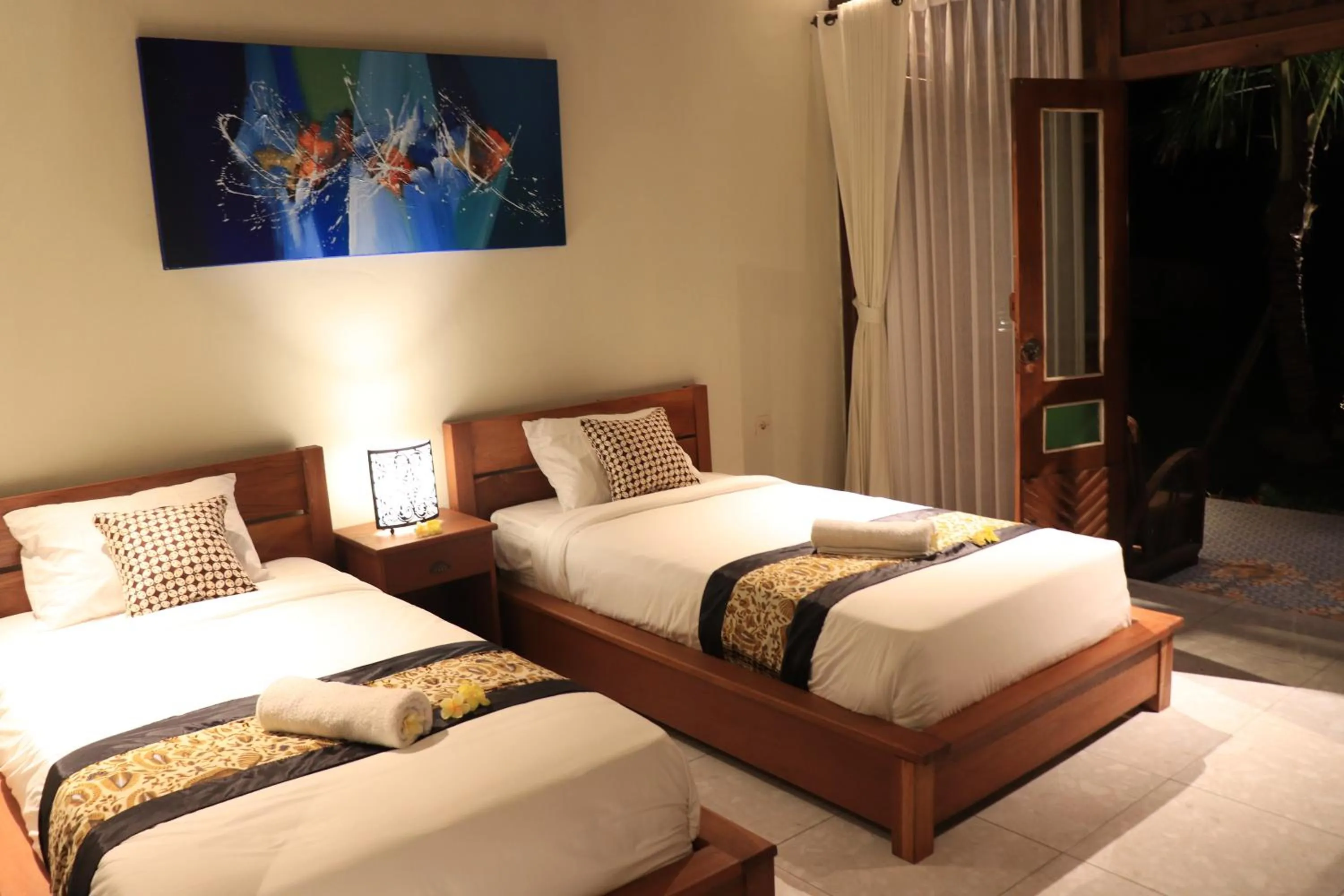 Bed in Mirah Guest House