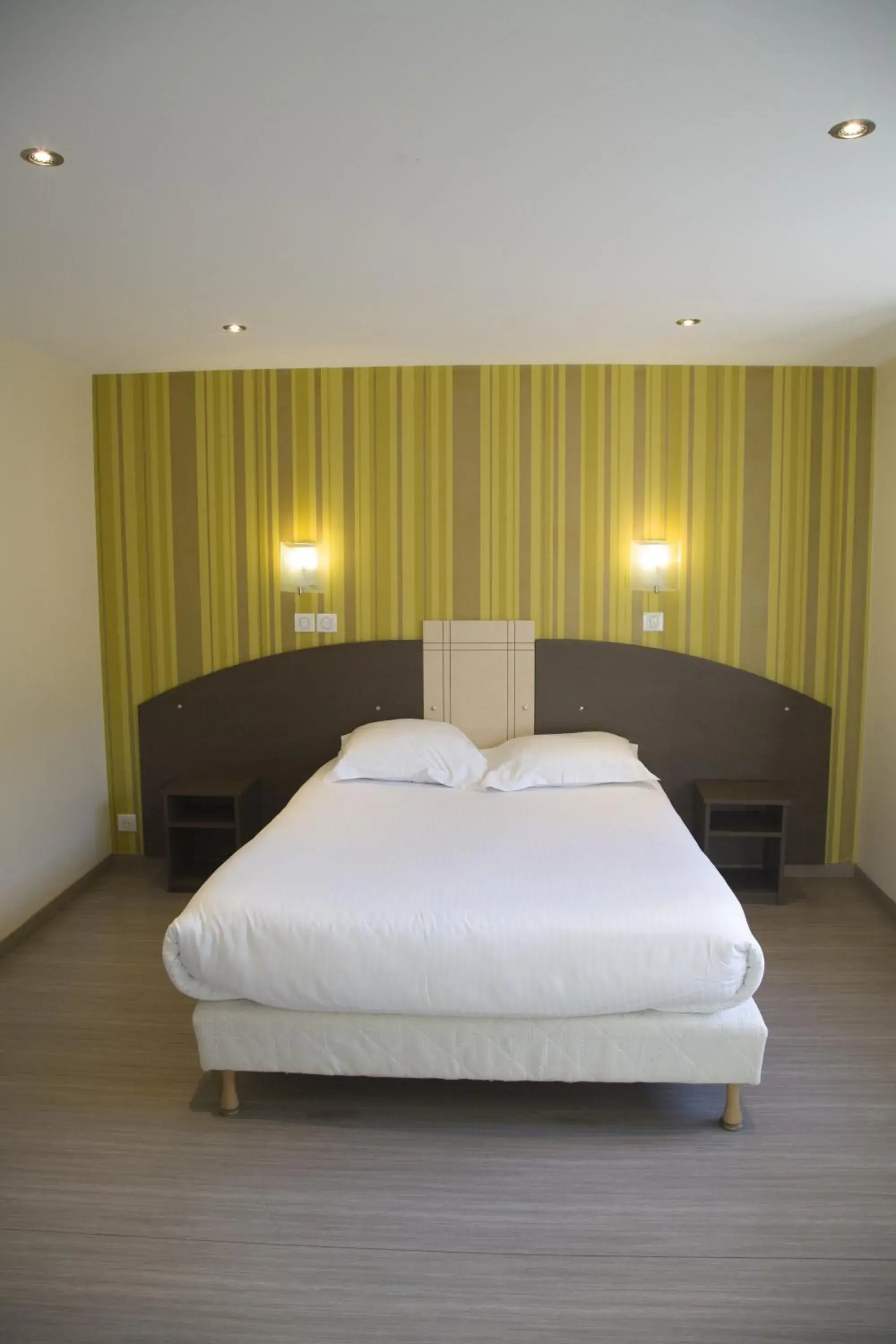 Quadruple Room in Auberge de la Baie Quadruple Room in Auberge de la Baie