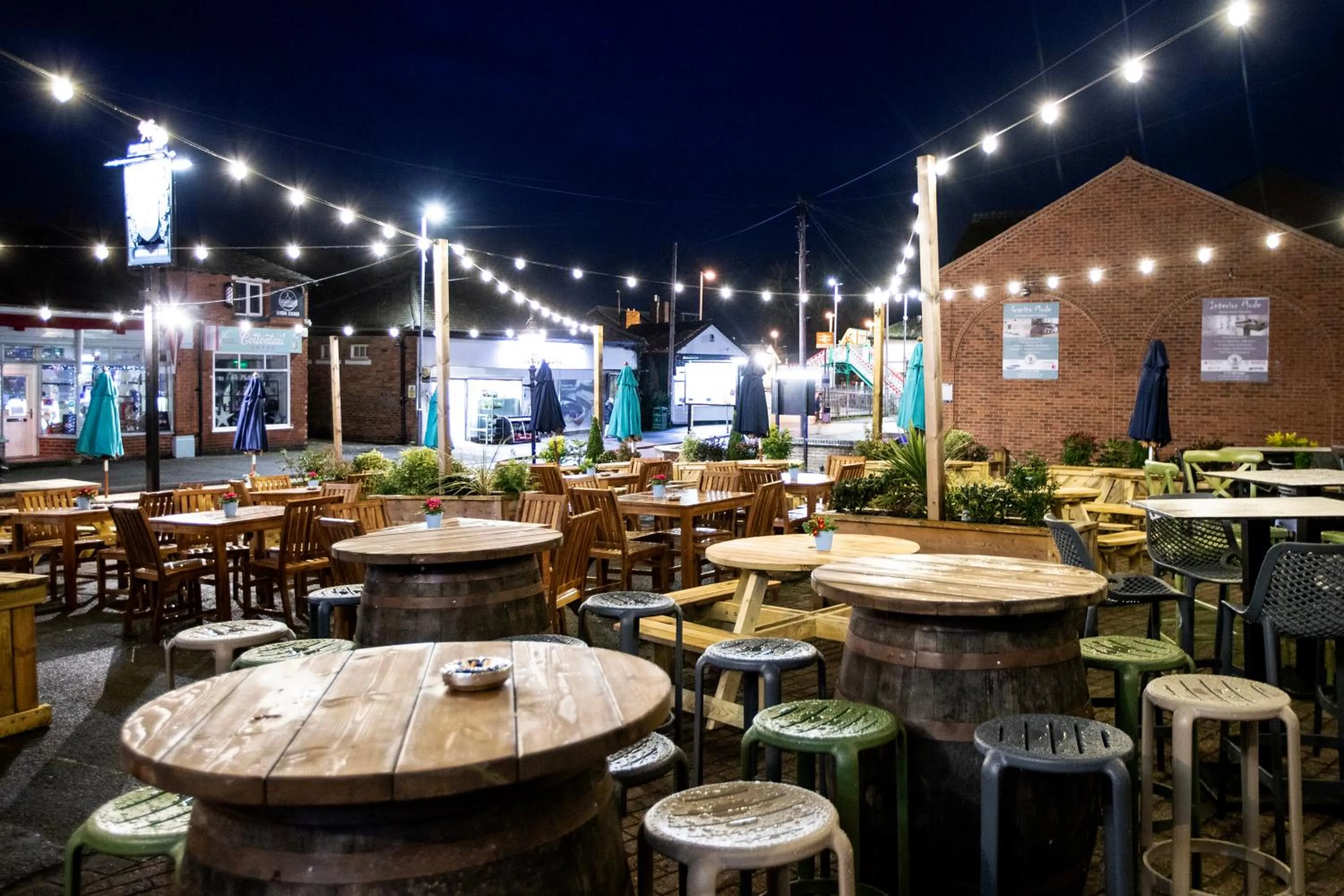 Restaurant/places to eat in Narborough Arms