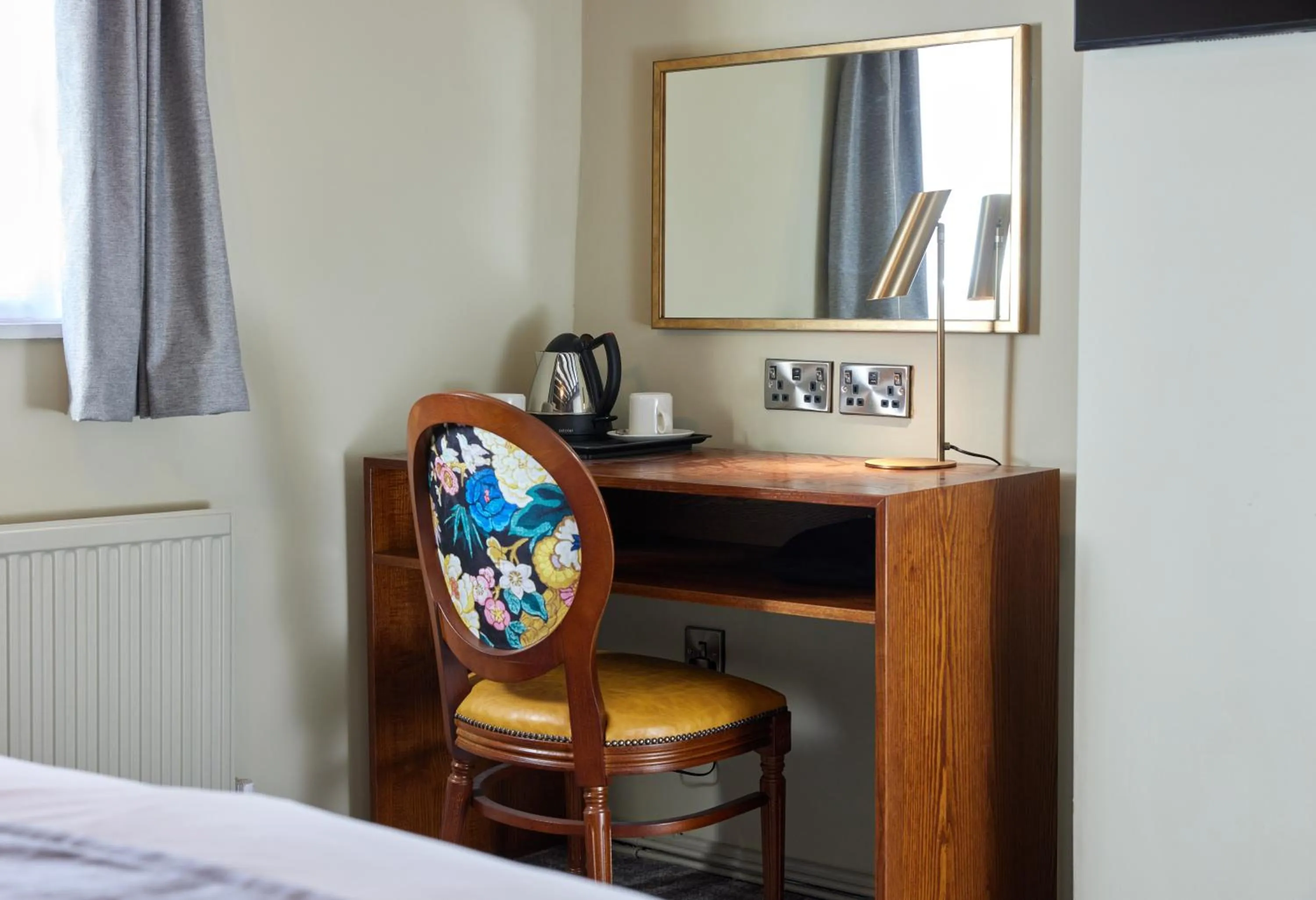 Coffee/tea facilities, Bed in Narborough Arms