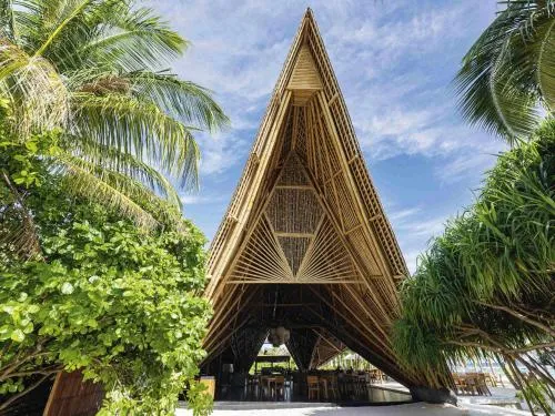 Kuredhivaru Resort and Spa - Maldives