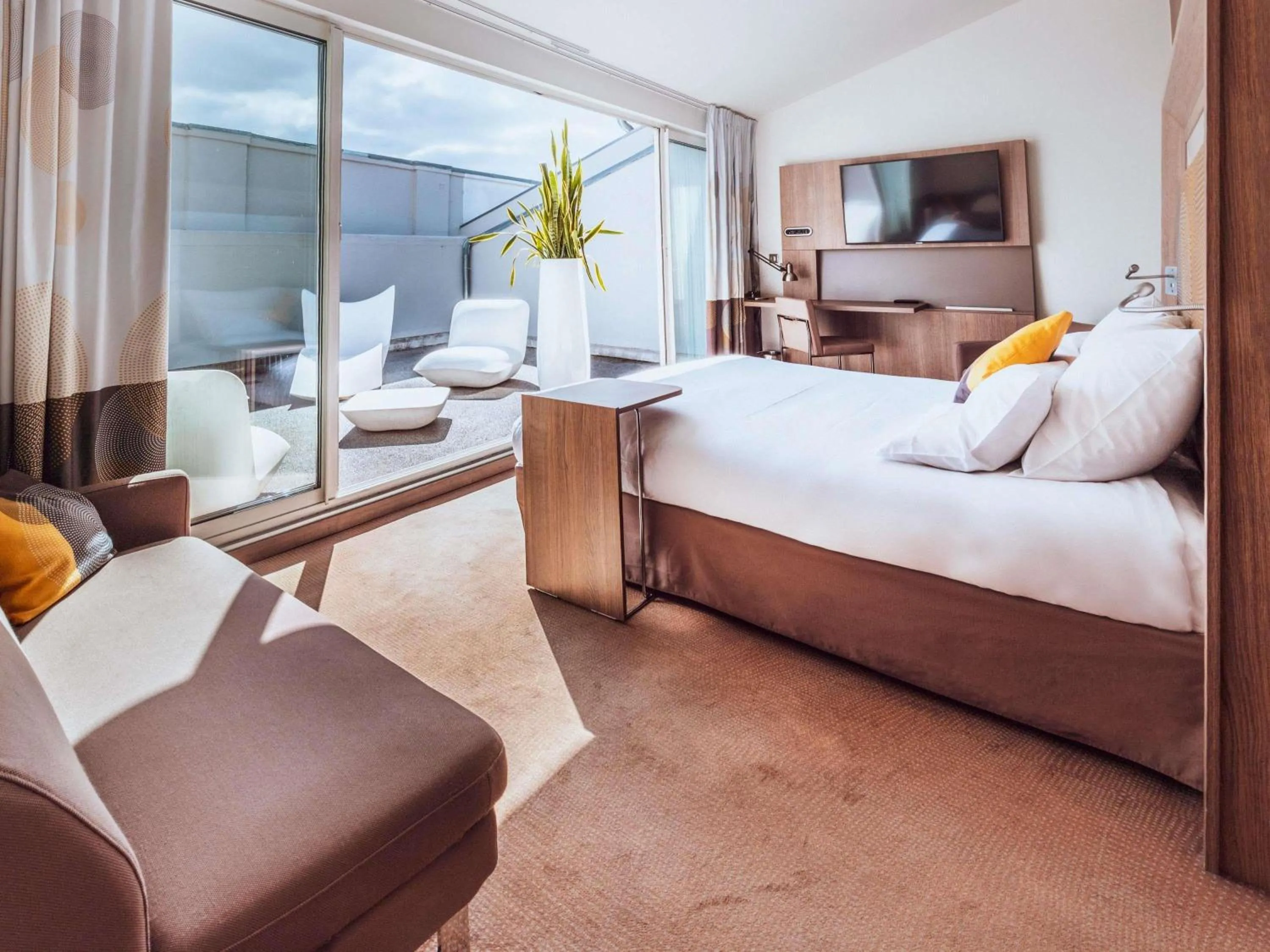 Property building, Bed in Novotel Toulouse Centre Wilson