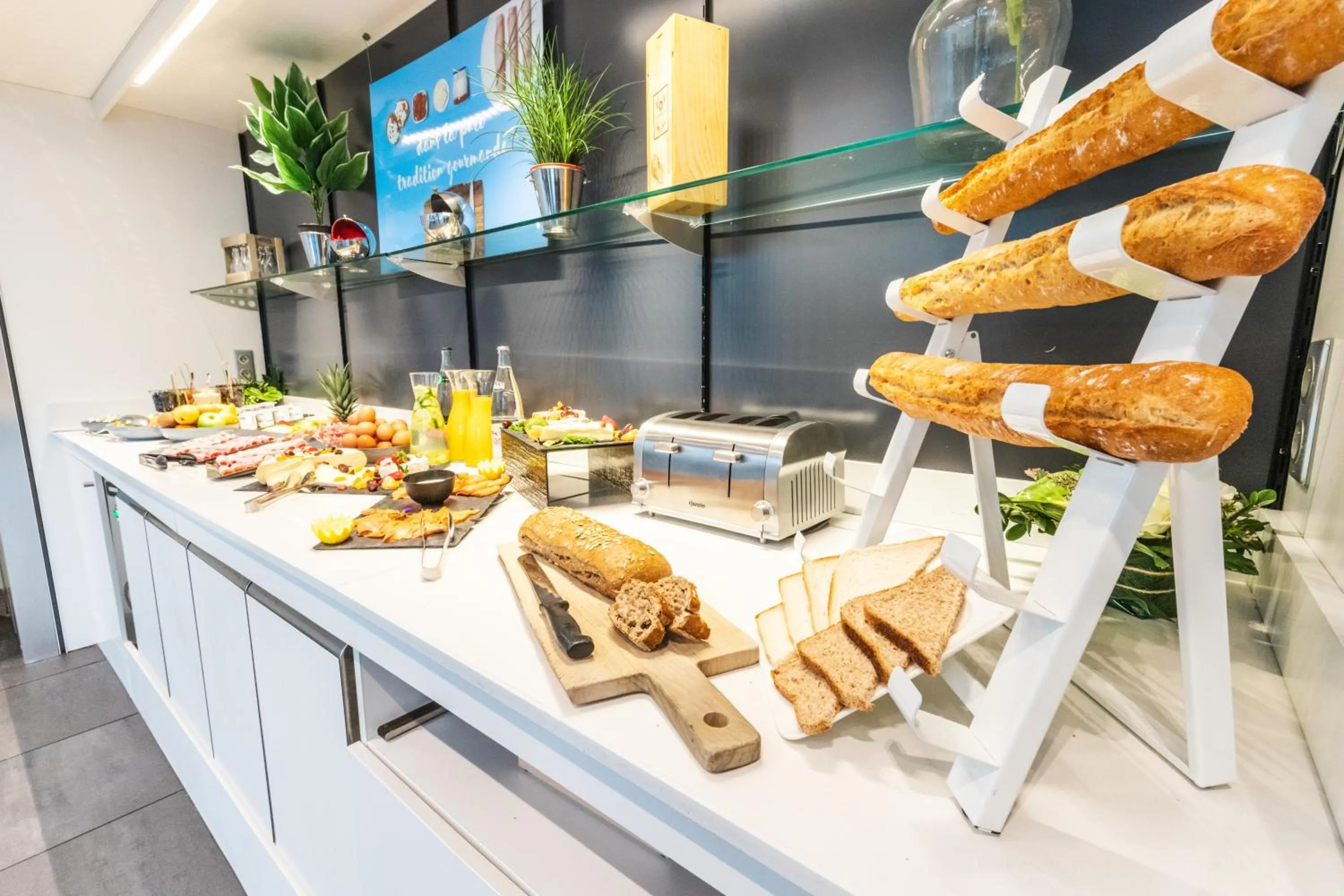 Breakfast in Novotel Toulouse Centre Wilson