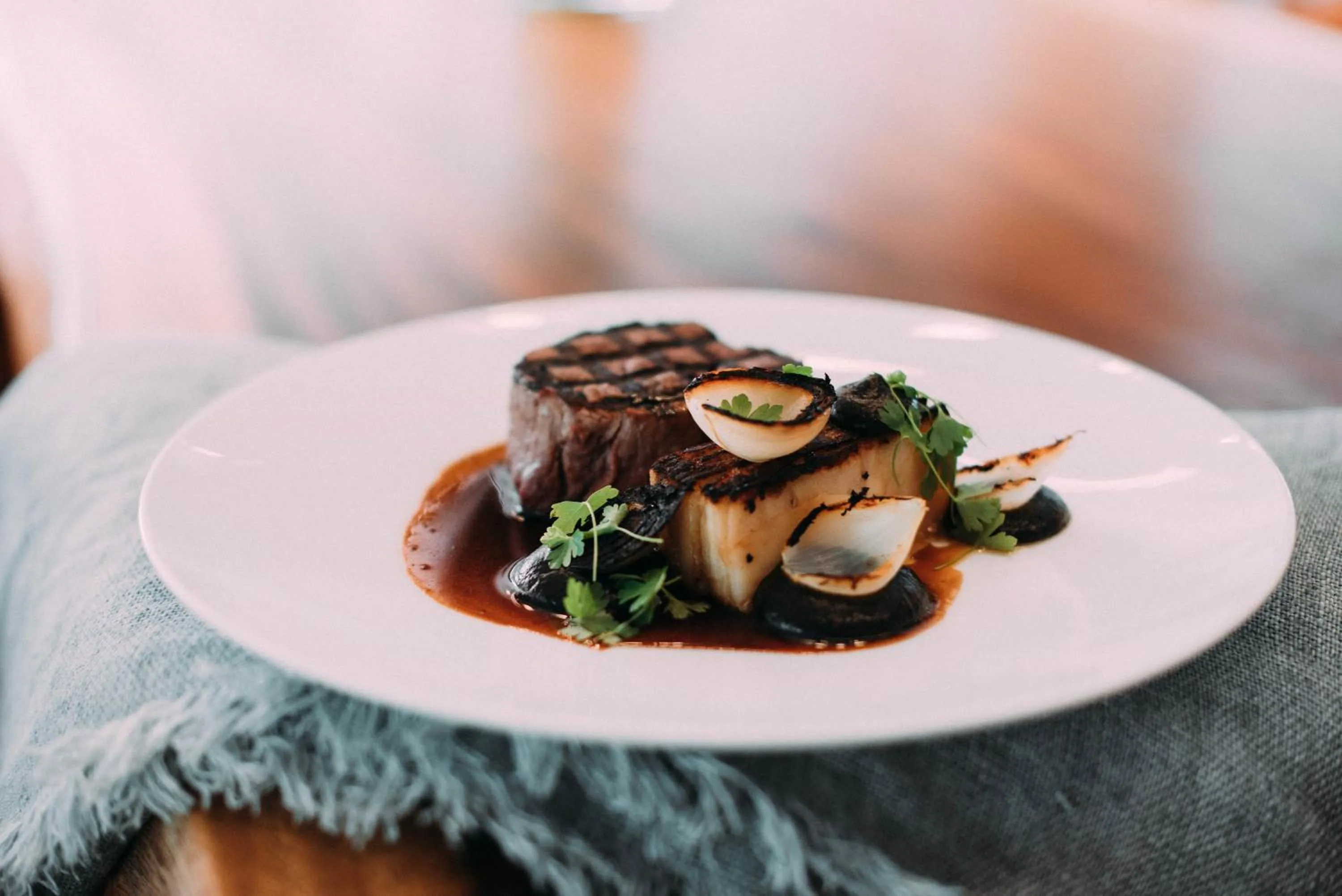 Restaurant/places to eat in Mantra Club Croc