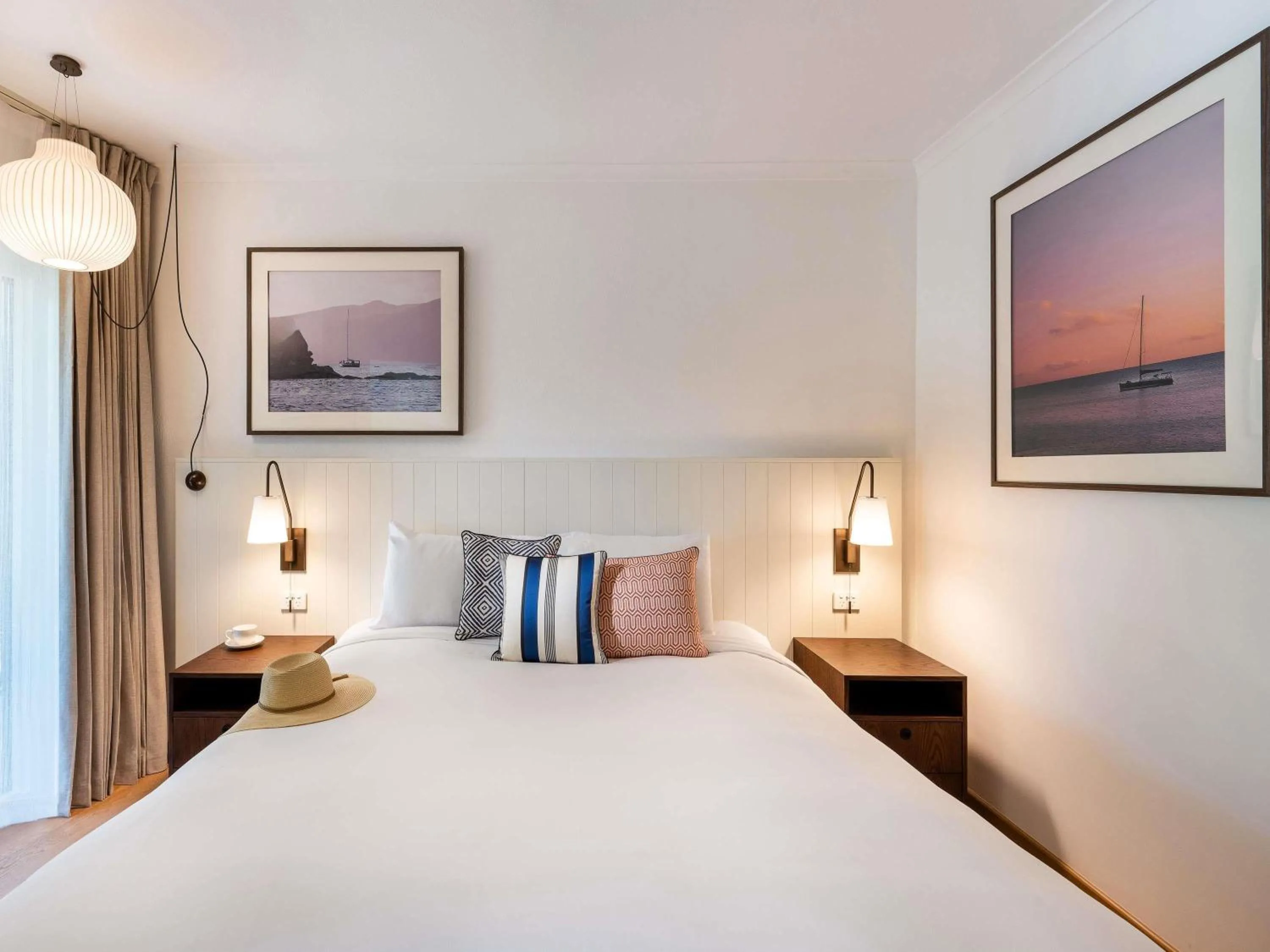 Bedroom, Bed in Mantra Club Croc