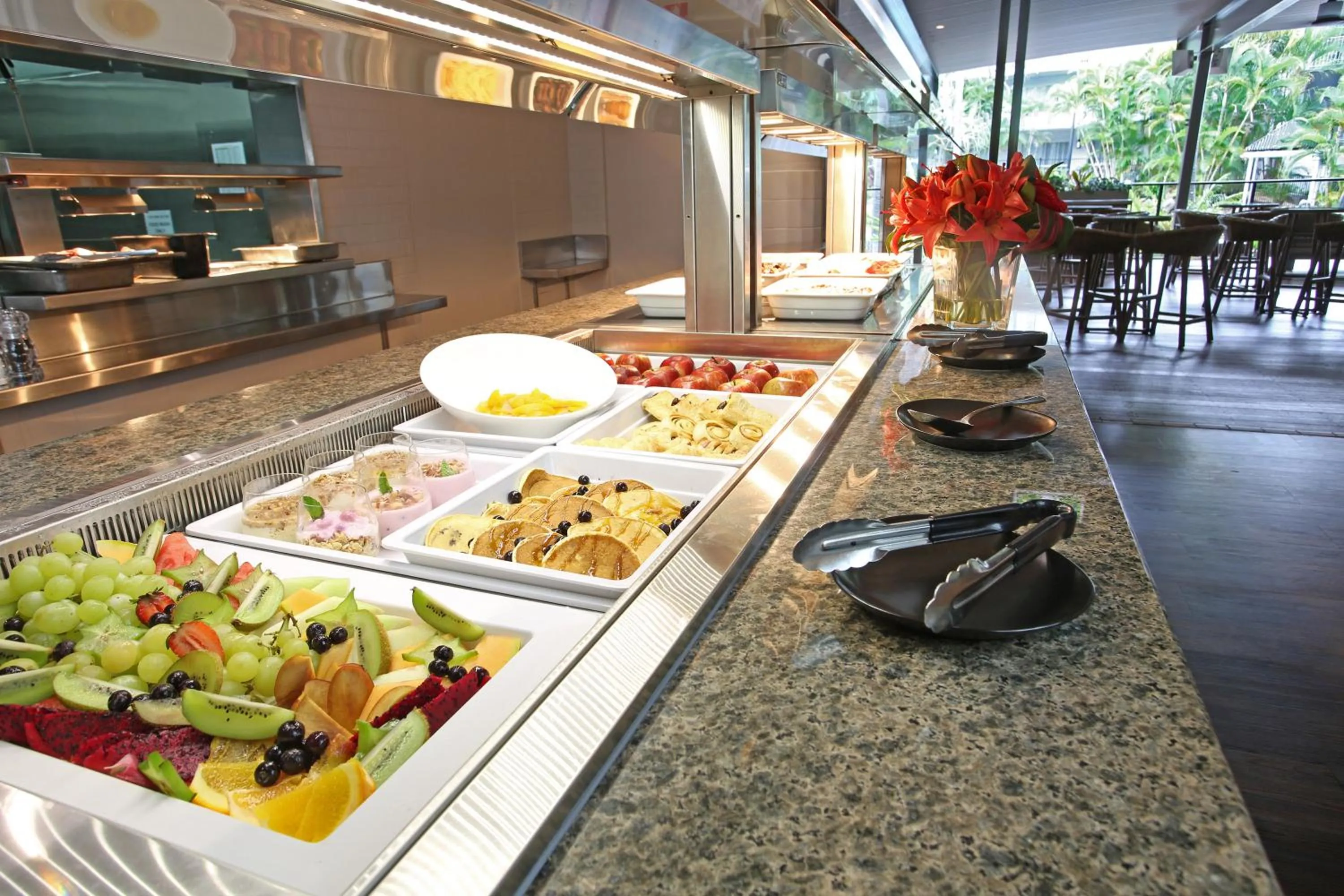 Restaurant/places to eat in Mantra Club Croc