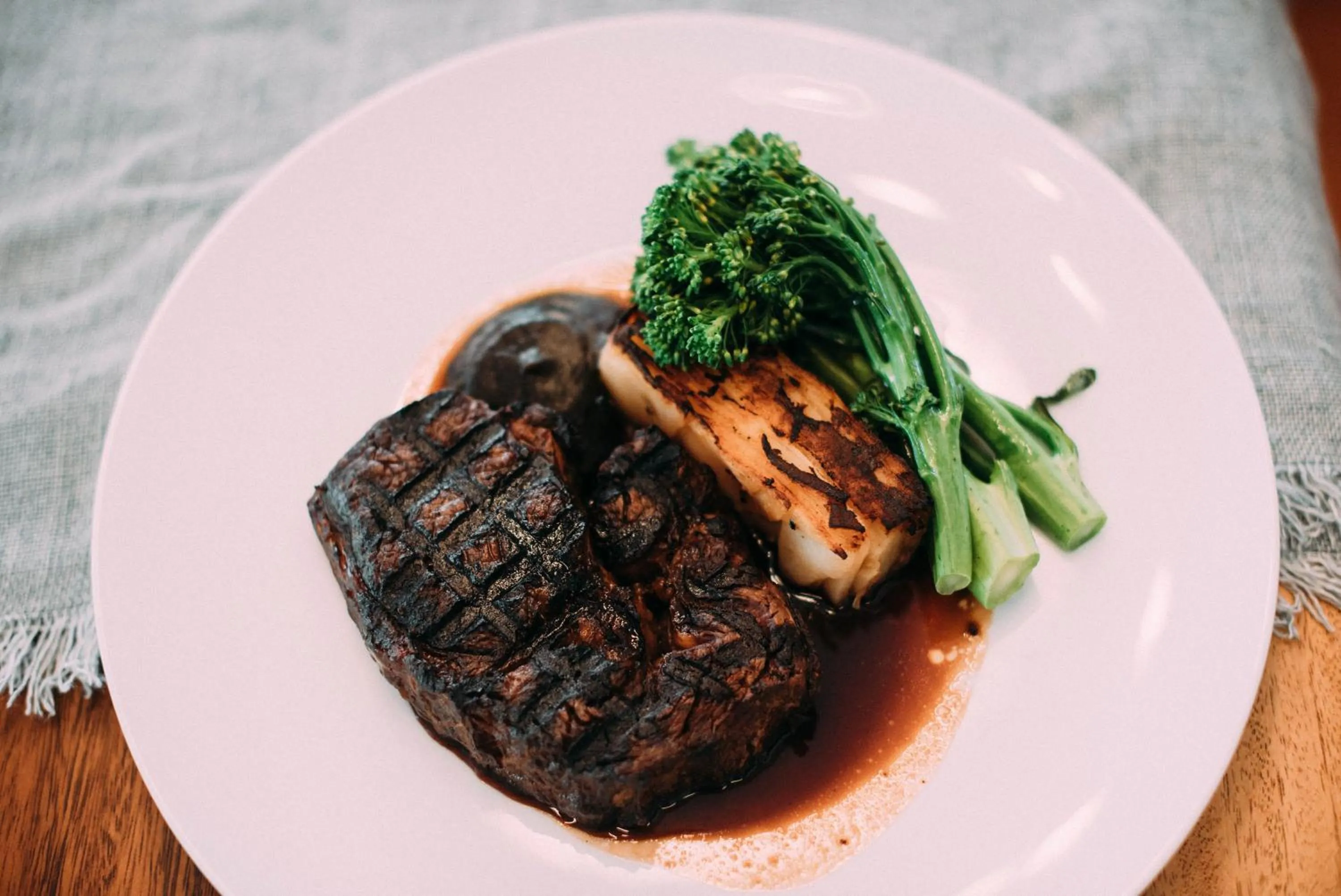 Restaurant/places to eat in Mantra Club Croc