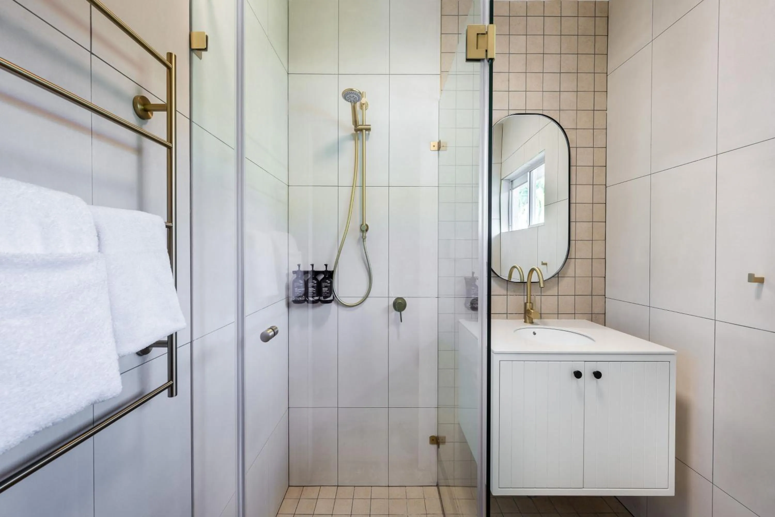 Shower in Mantra Club Croc