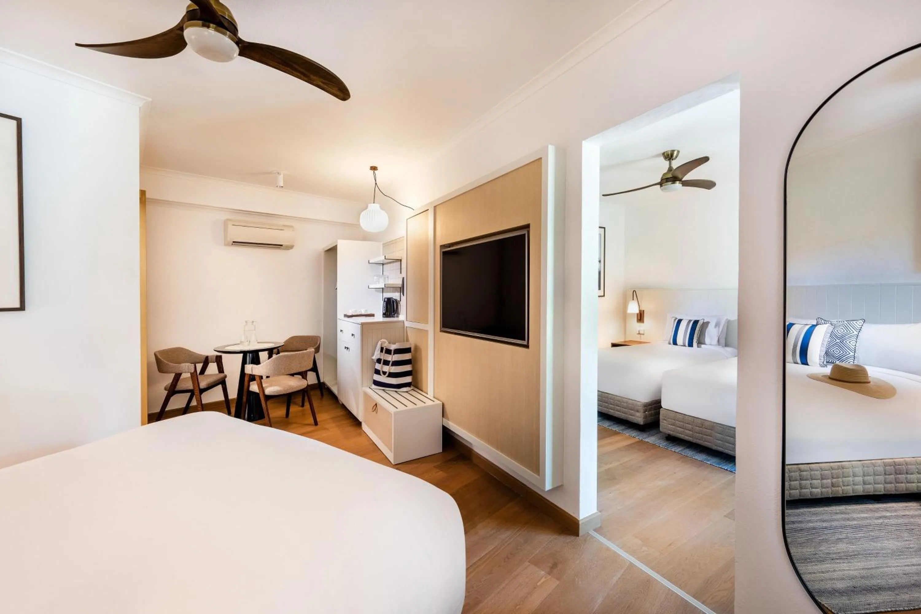 Bedroom, Bed in Mantra Club Croc