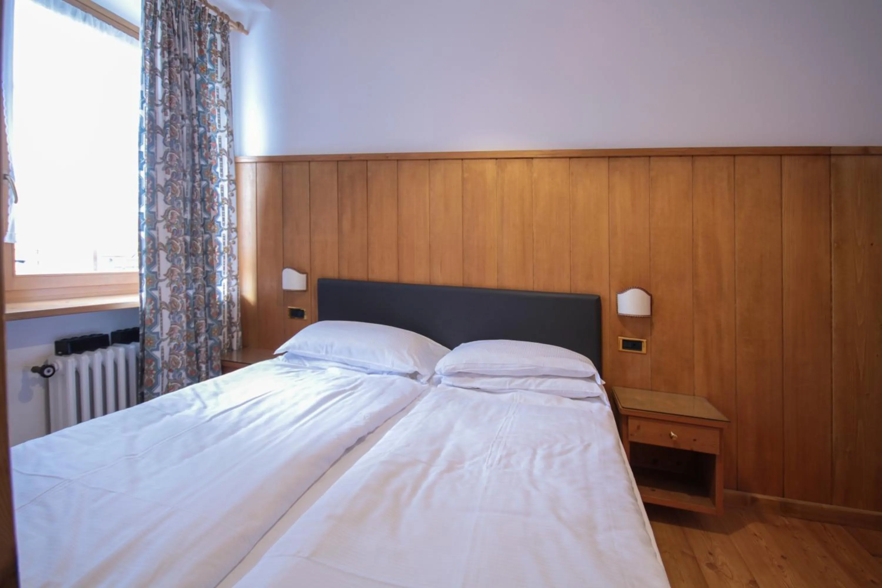 Bed in Hotel Villa Alpina ***S