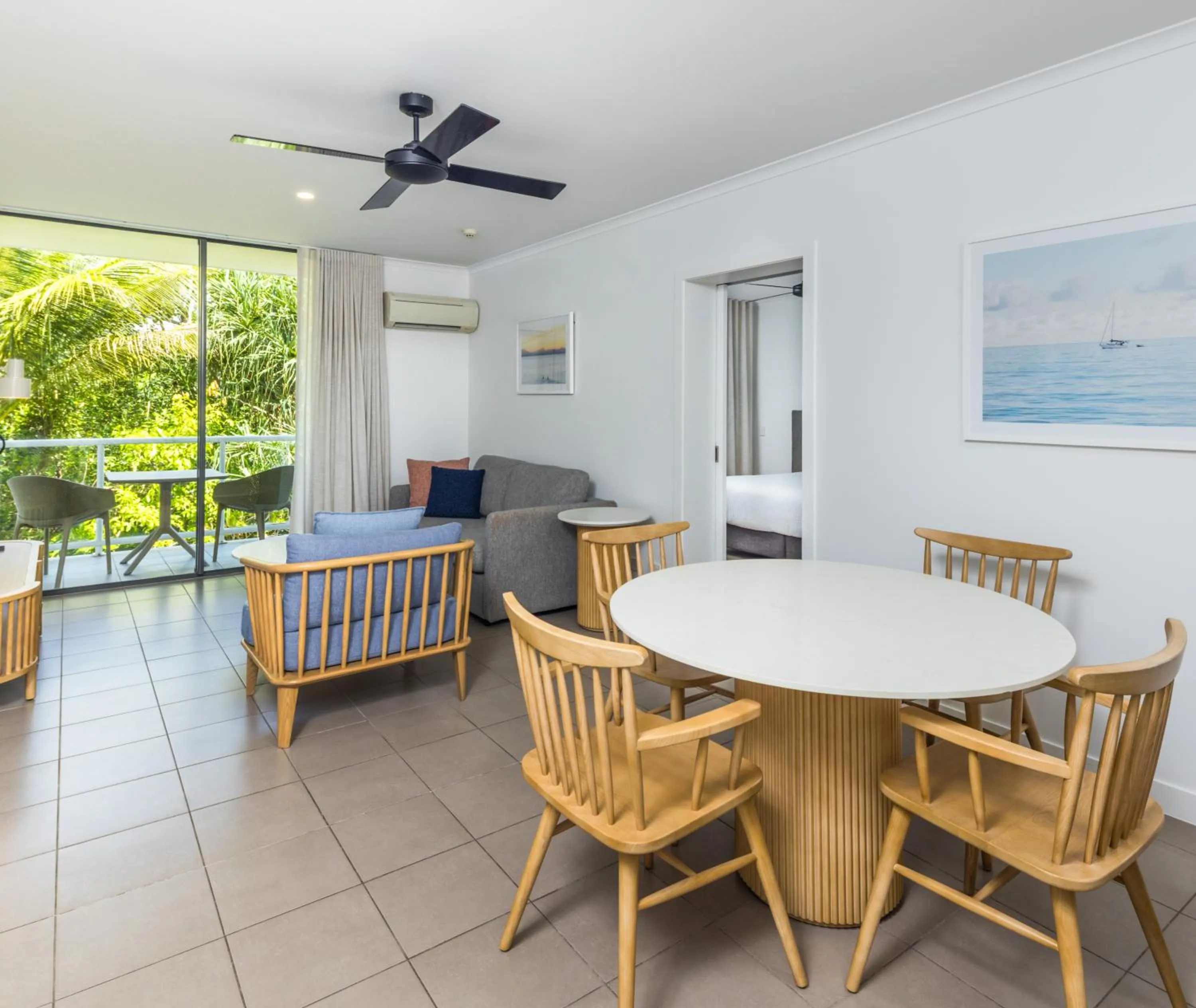 Dining area in Oaks Port Douglas Resort