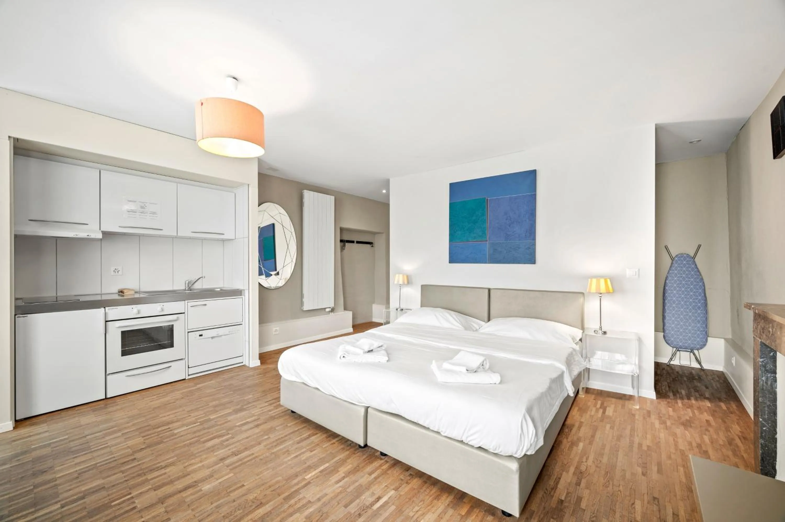 Bed in Hotel Hine Adon Fribourg