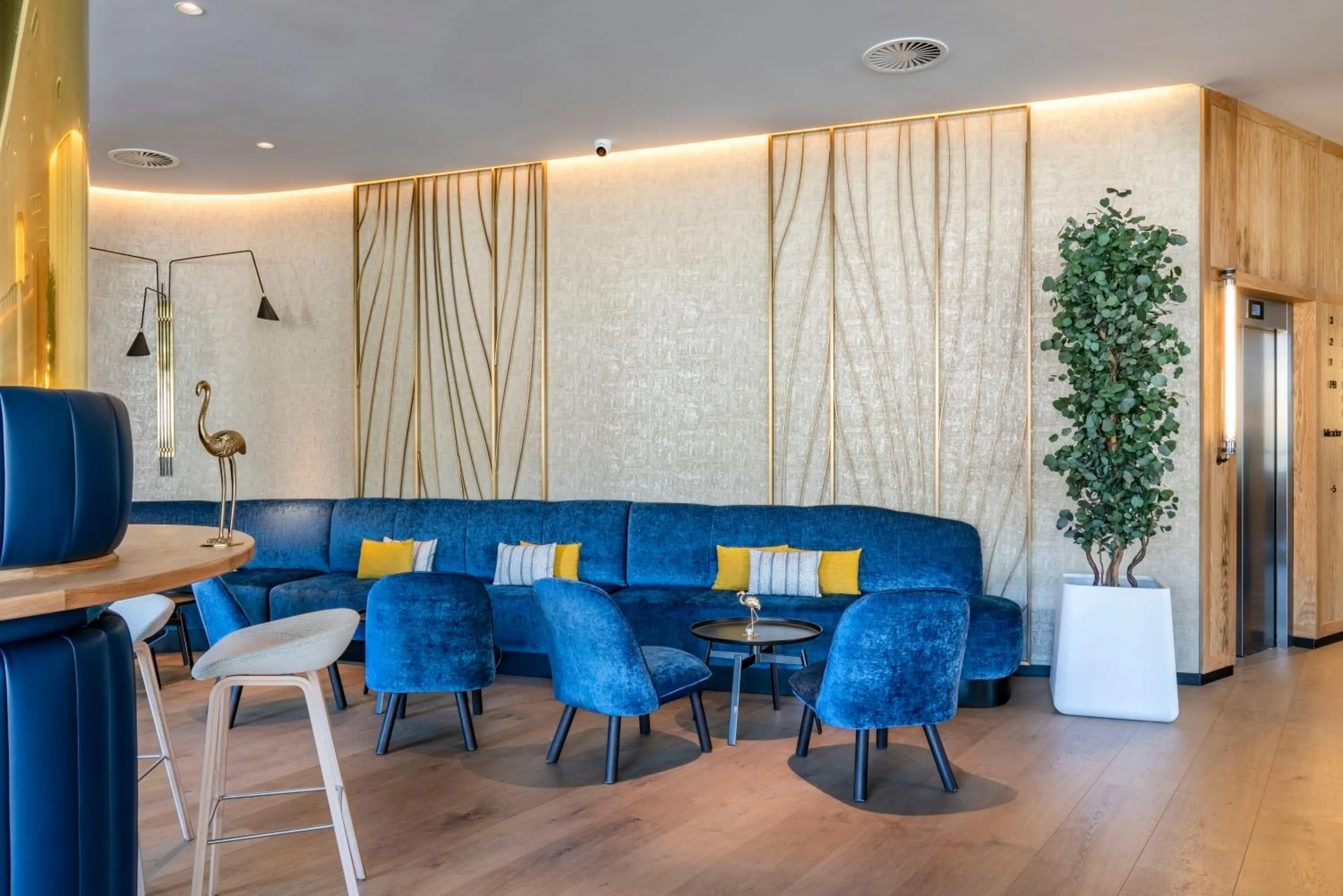 Lobby or reception in Vincci Consulado de Bilbao