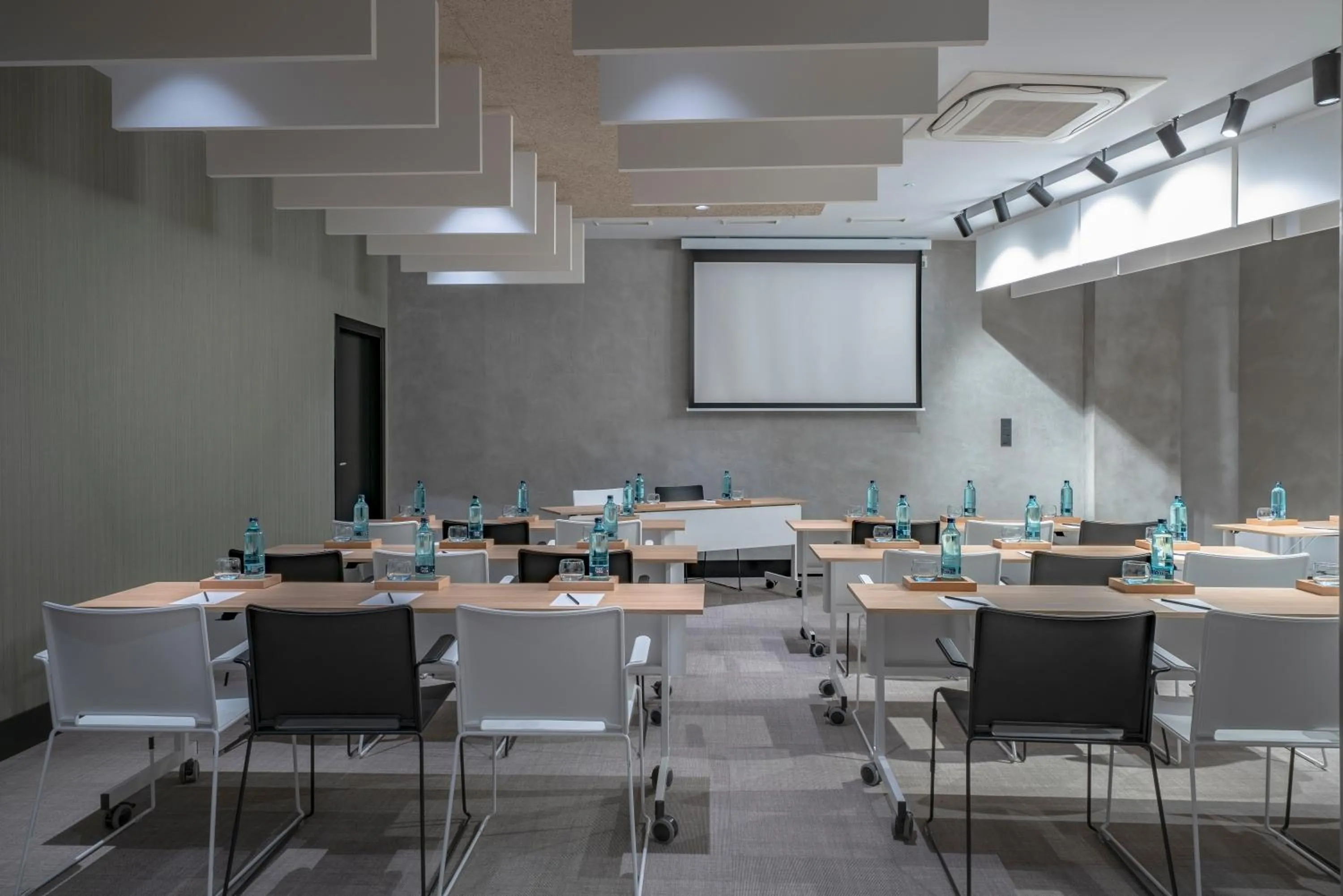 Meeting/conference room in Vincci Consulado de Bilbao