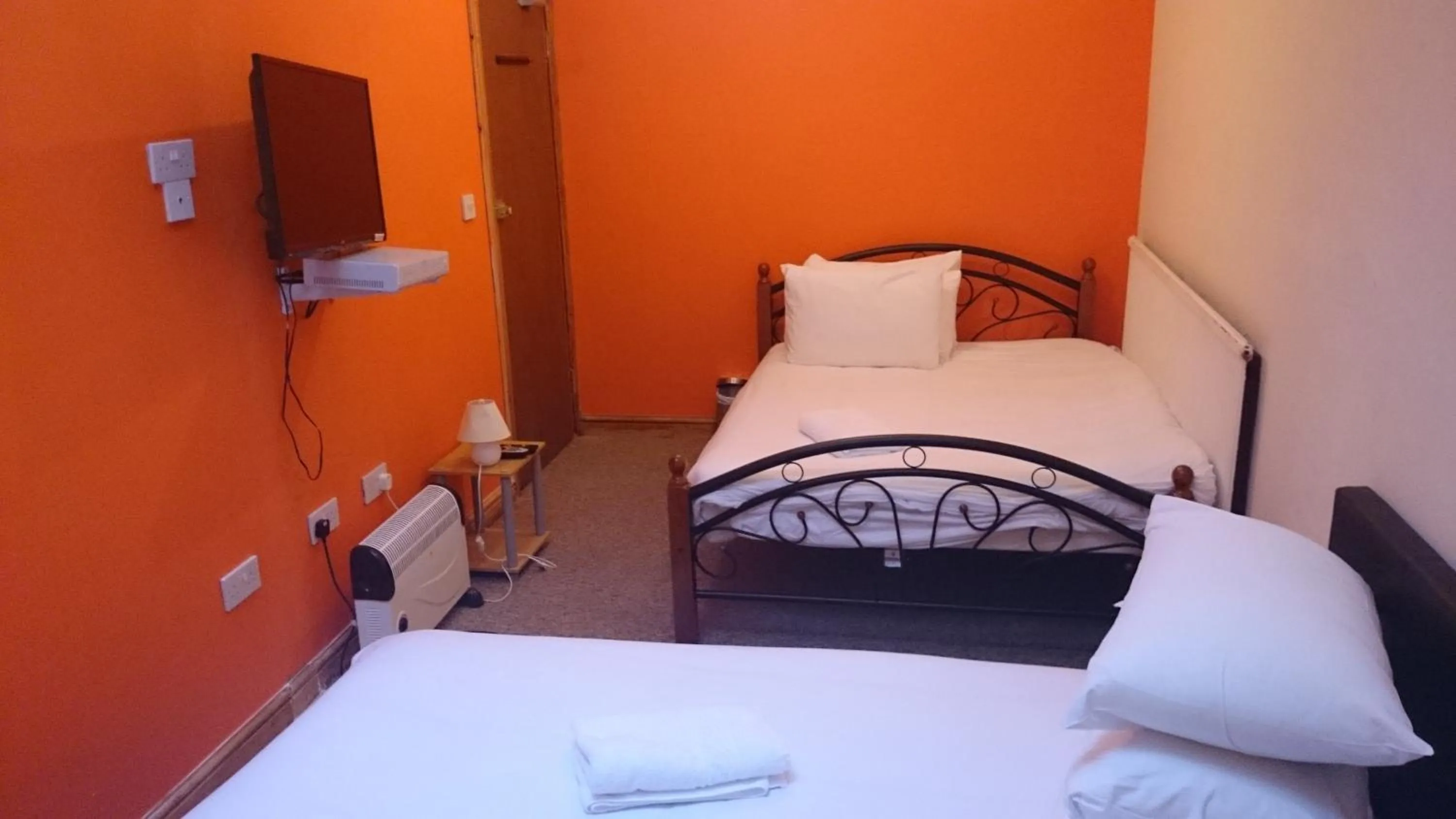 Bed in City View Hotel Stratford