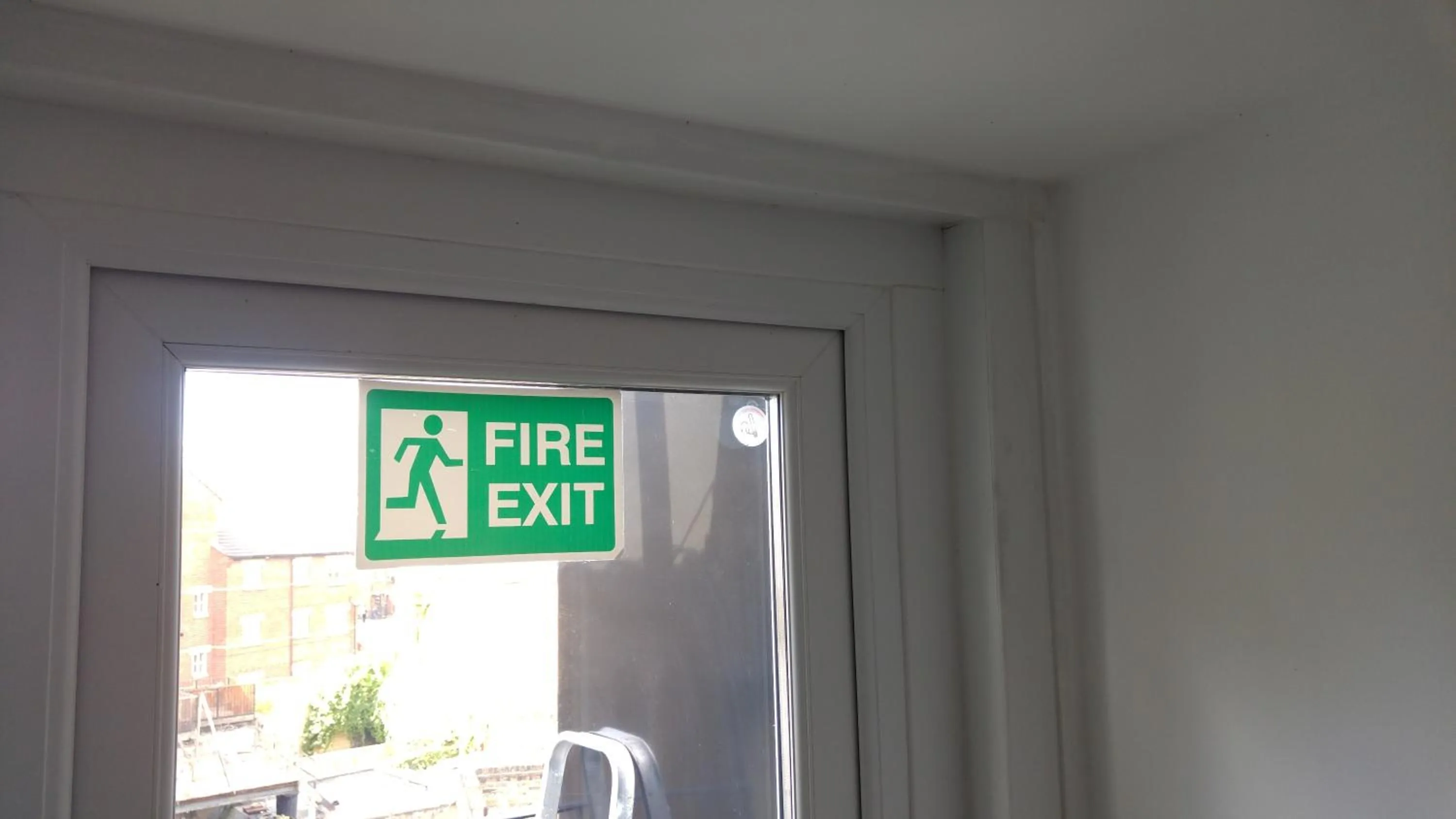 Logo/Certificate/Sign in City View Hotel Stratford