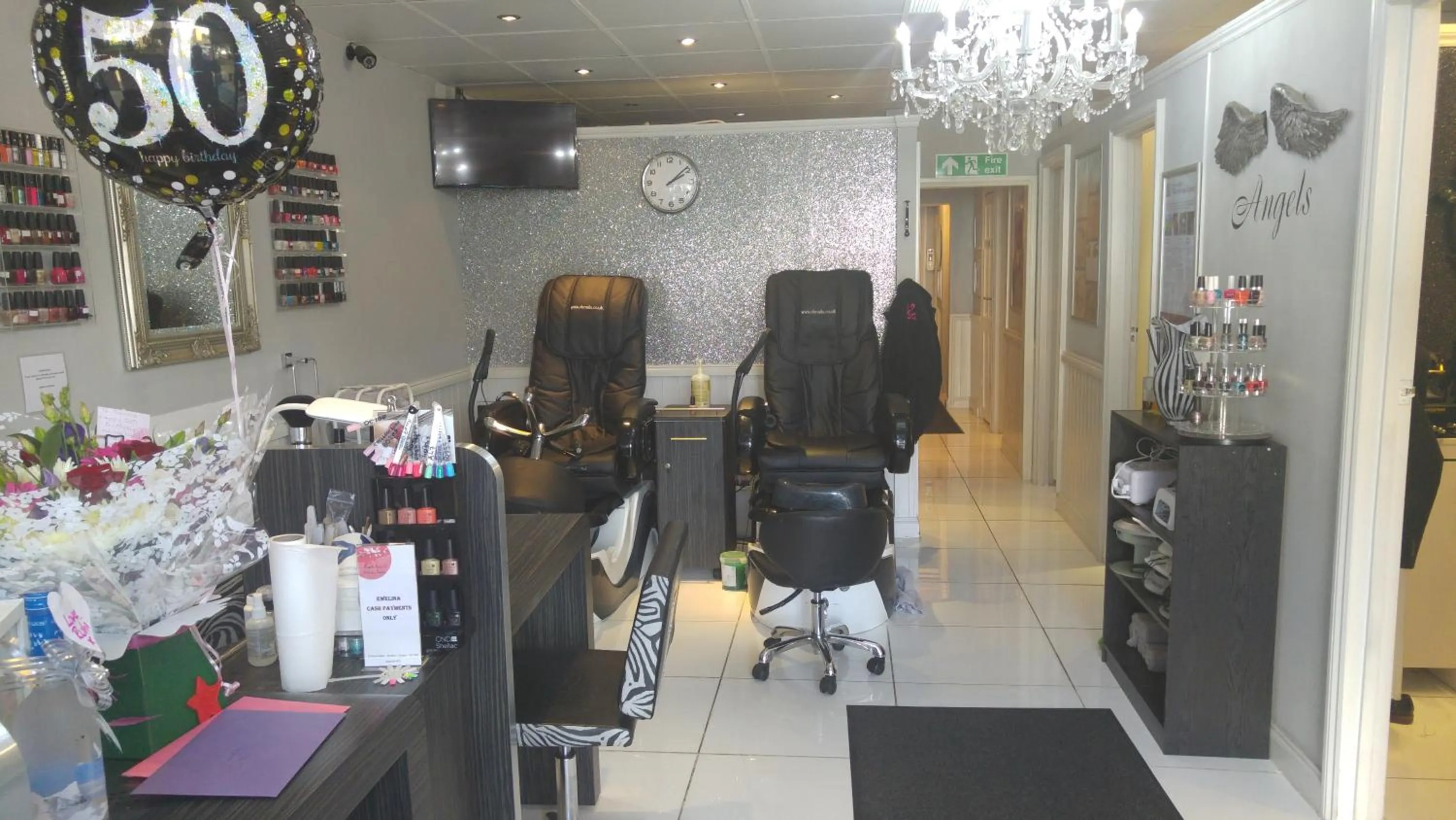 Lounge or bar in City View Hotel Stratford