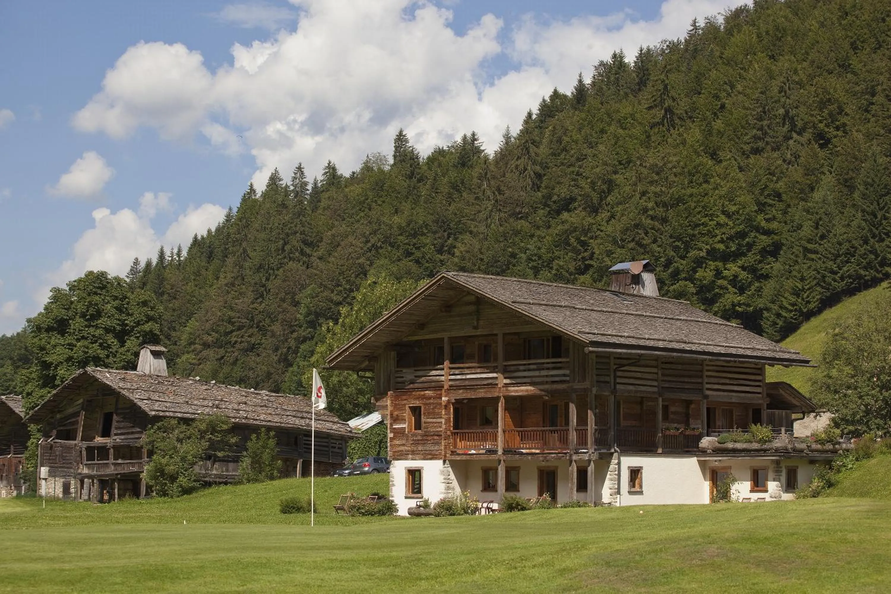 Area and facilities in Chalet-Hôtel Les Fermes de Pierre & Anna